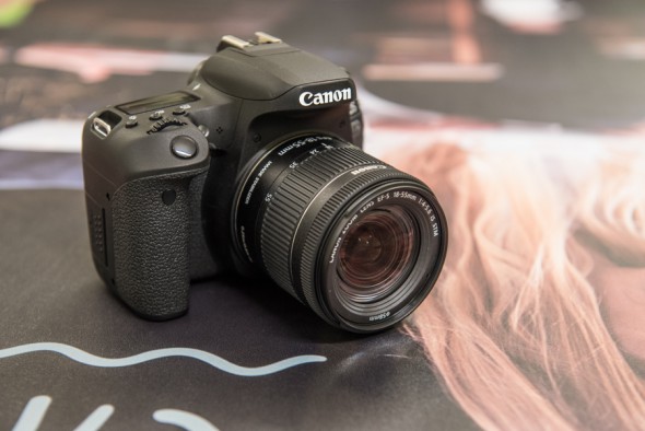 Canon EOS 800D and EOS 77D Hands-On First Look