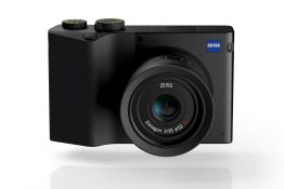 ZEISS ZX1 Full-Frame Compact | Lens Manufacturer Announces Its Very First Camera 