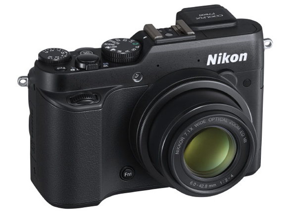 Nikon-P7800.jpg