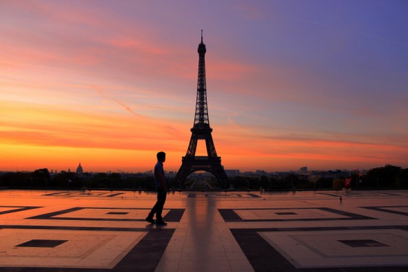 A dramatic selfie in front of the Eiffel Tower