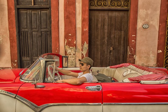 Taking Photowalks in Cuba
