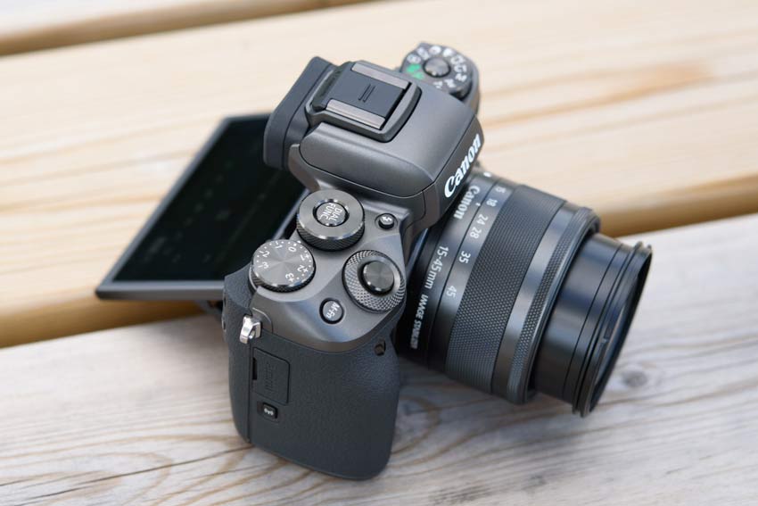 Canon EOS M5 Hands-on preview
