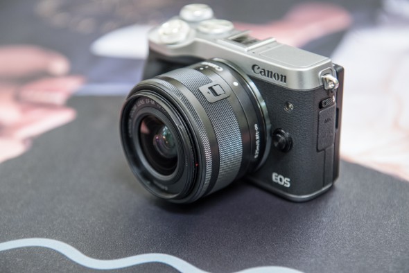 Canon EOS M6 Hands-On First Look