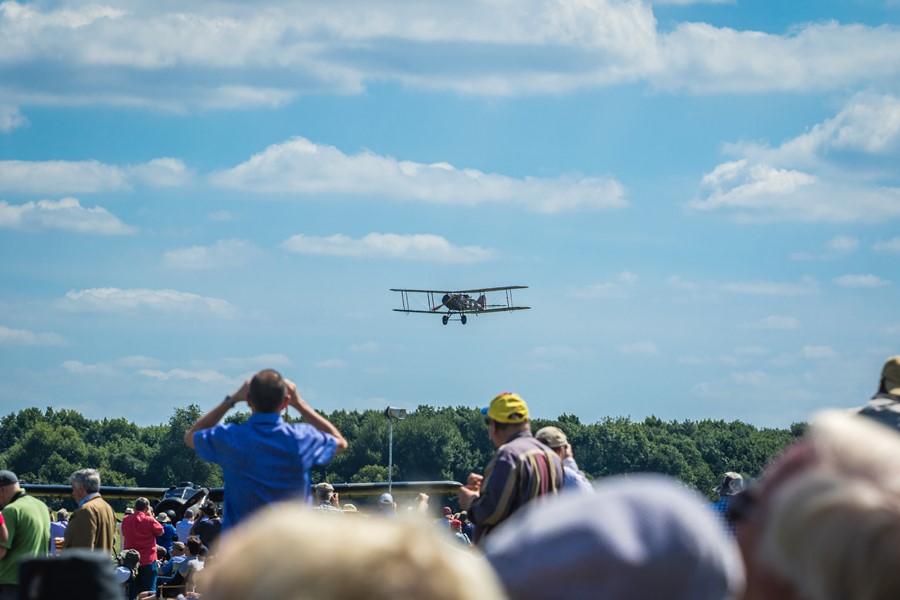 How to shoot an airshow