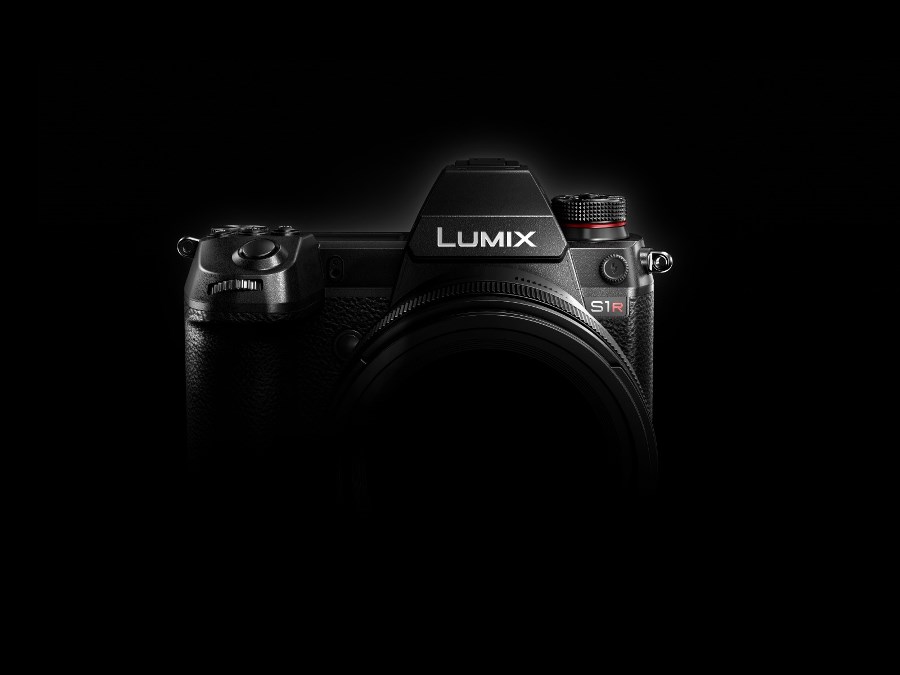 First-ever full-frame devices from Panasonic announced alongside initial lens offering First-ever full-frame devices from Panasonic announced alongside initial lens offering