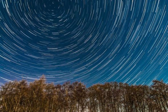 Photographing the night sky