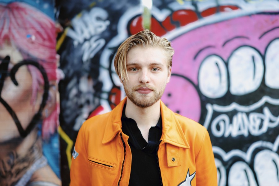 Photo Credit: Ian Howorth - 35mm, f1.4, 1/500 sec, ISO 800