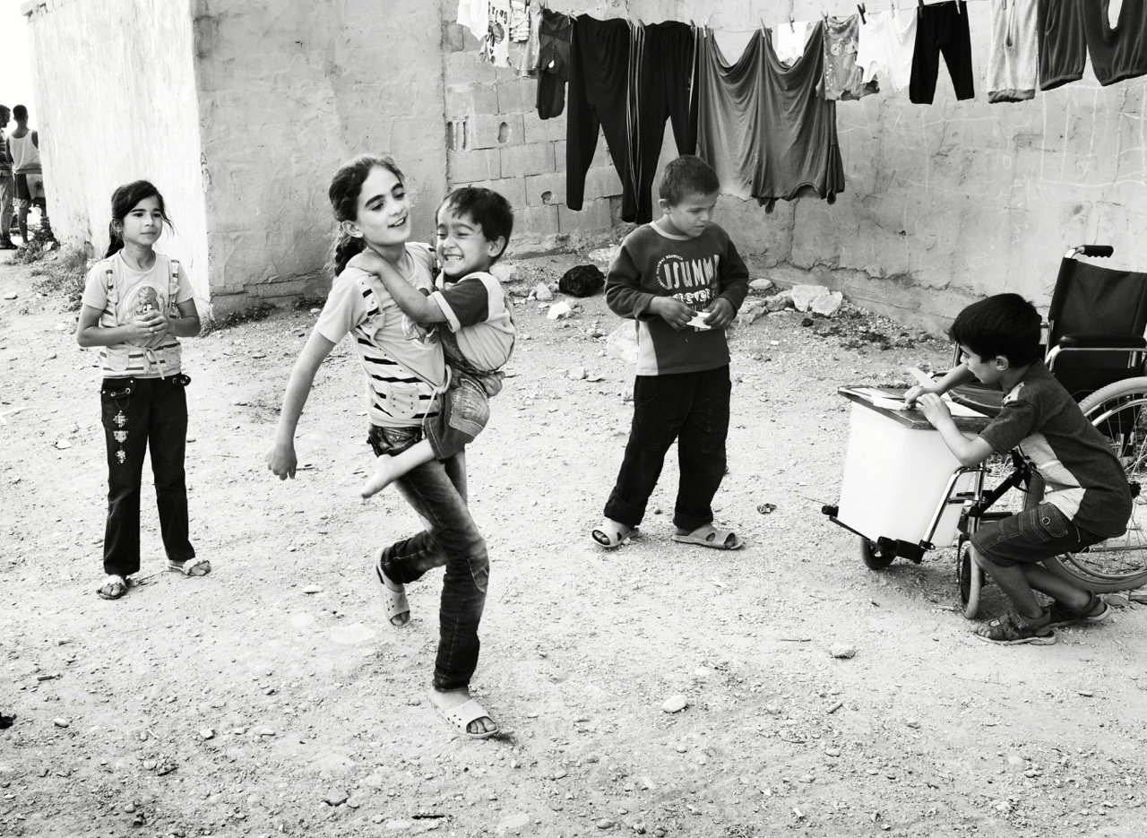 Images by photographer Giles Duley.