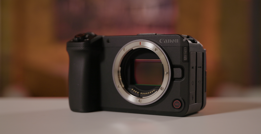 Photos of the Canon R6 V