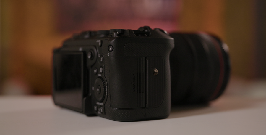Photos of the Canon R6 V