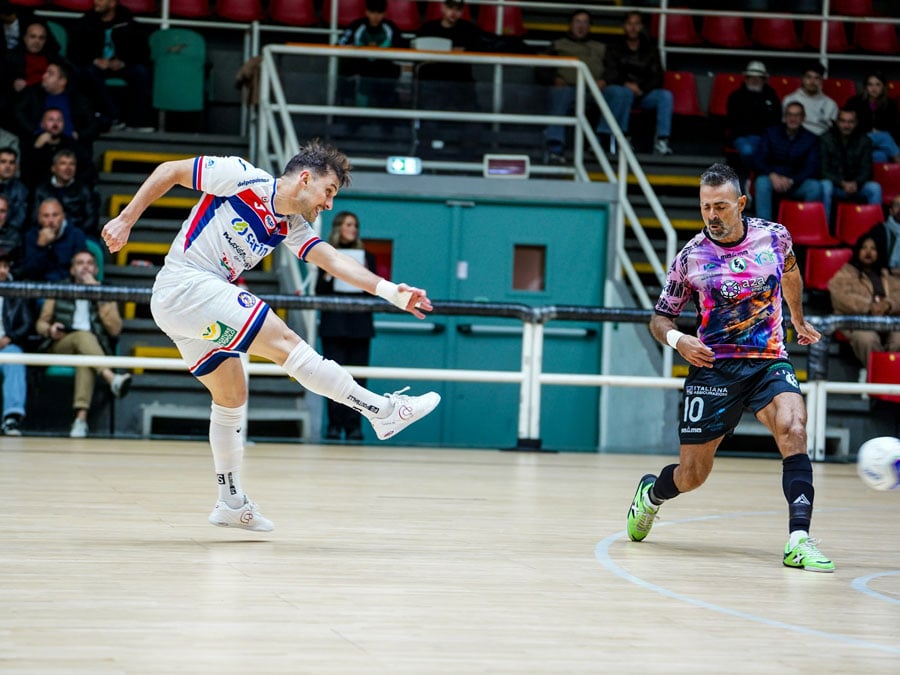 A photo of sports players