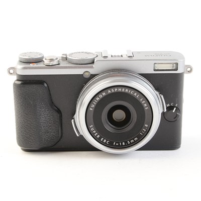 USED Fujifilm X70 Digital Camera - Silver