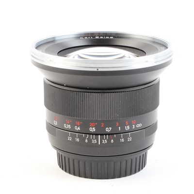 USED Zeiss 18mm f3.5 T* Distagon ZE Lens - Canon Fit