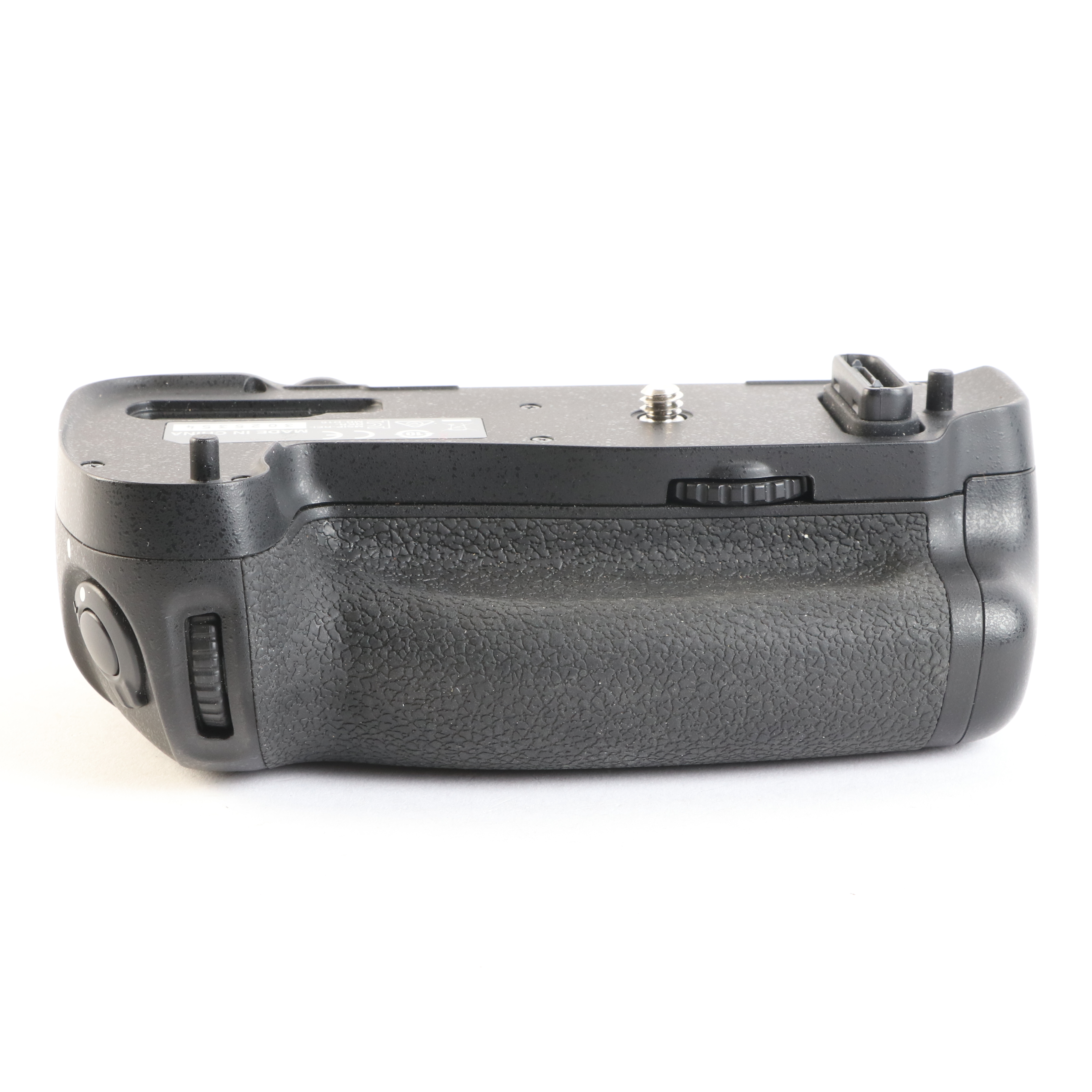 USED Nikon MB-D16 Battery Grip for D750