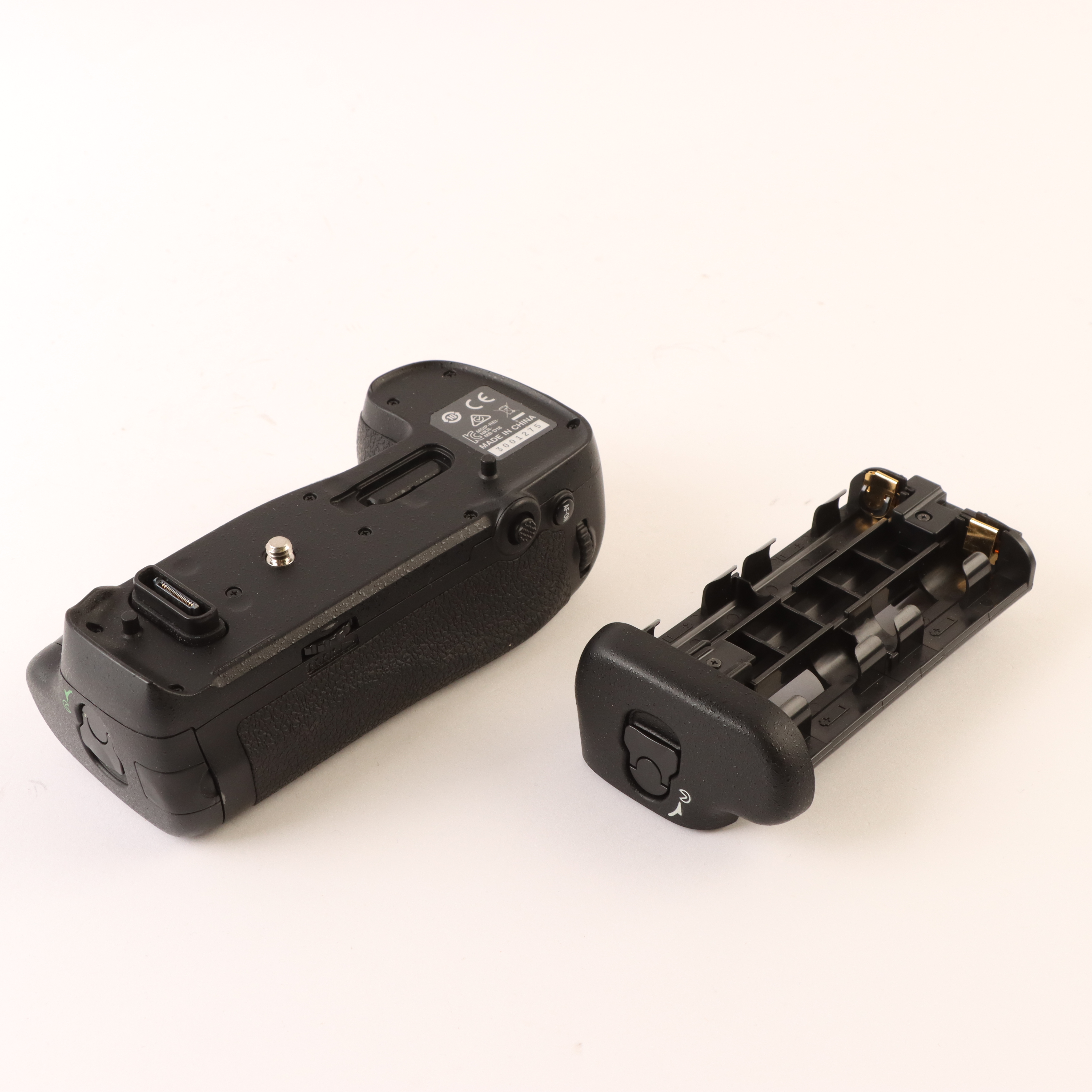 USED Nikon MB-D18 Battery Grip for Nikon D850