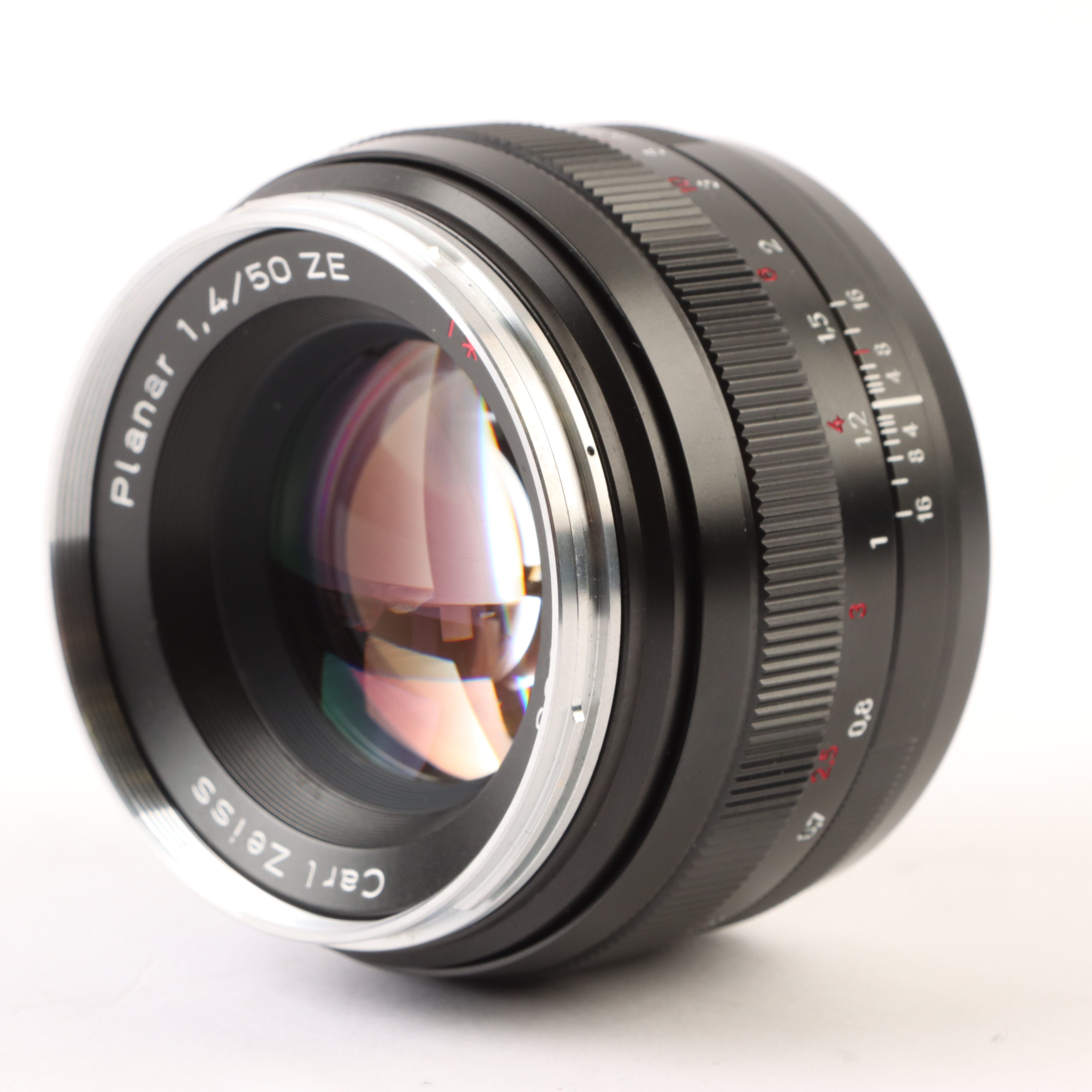 USED Zeiss 50mm f1.4 T* Planar ZE Lens - Canon Fit