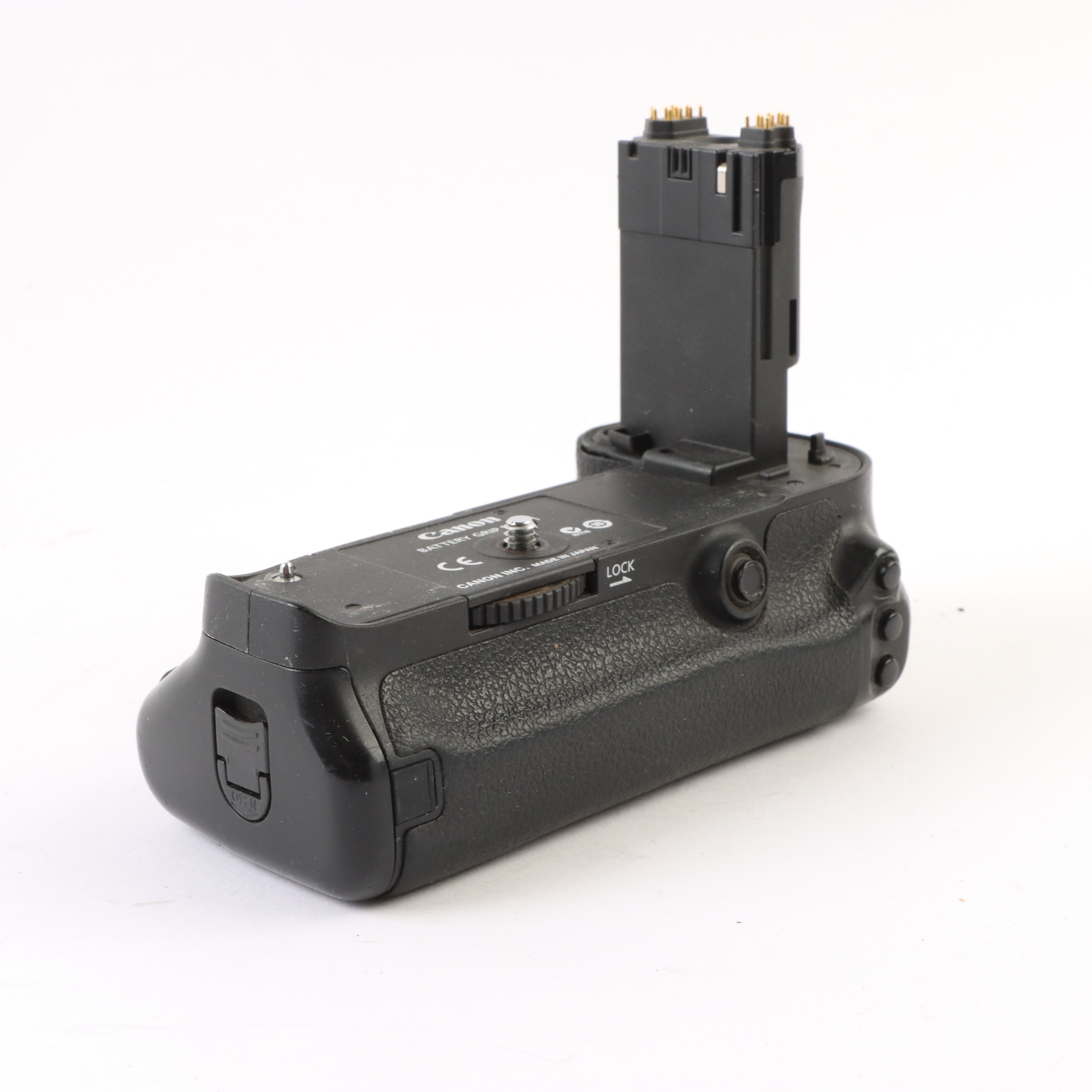 USED Canon BG-E11 Battery Grip for 5D III/5DS/5DS R