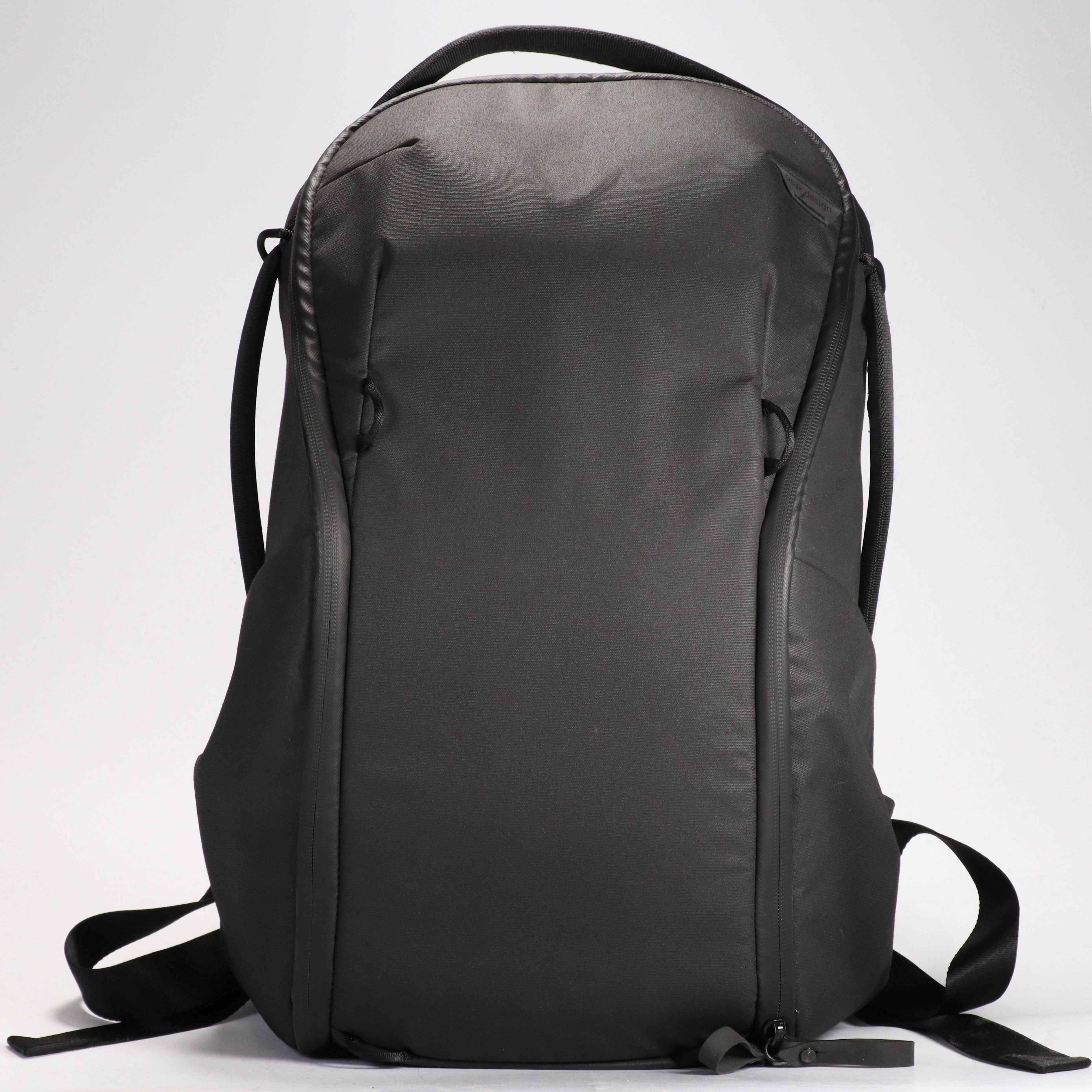 USED Peak Design Everyday Backpack 20L Zip v2 - Black