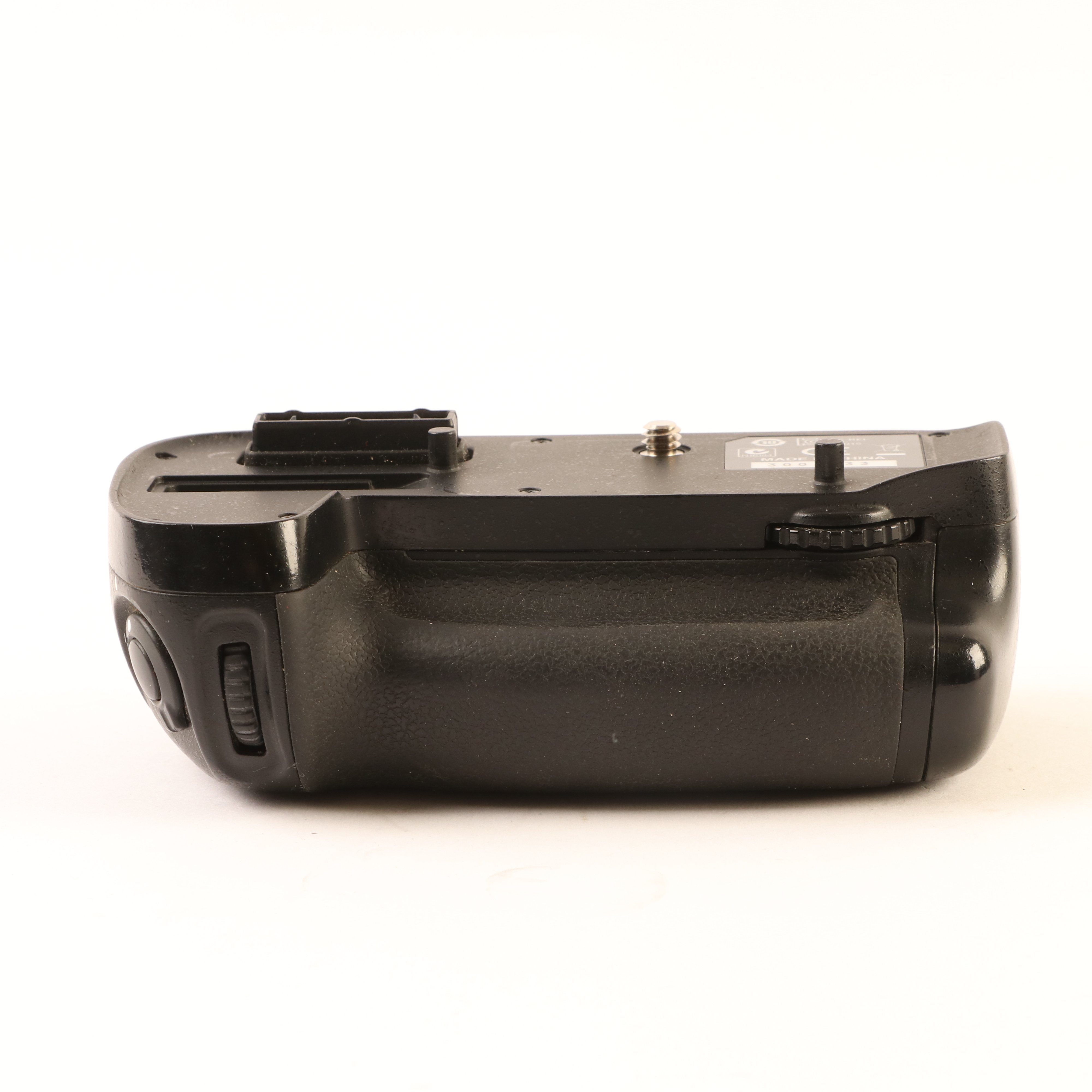 USED Nikon MB-D15 Battery Grip for D7100