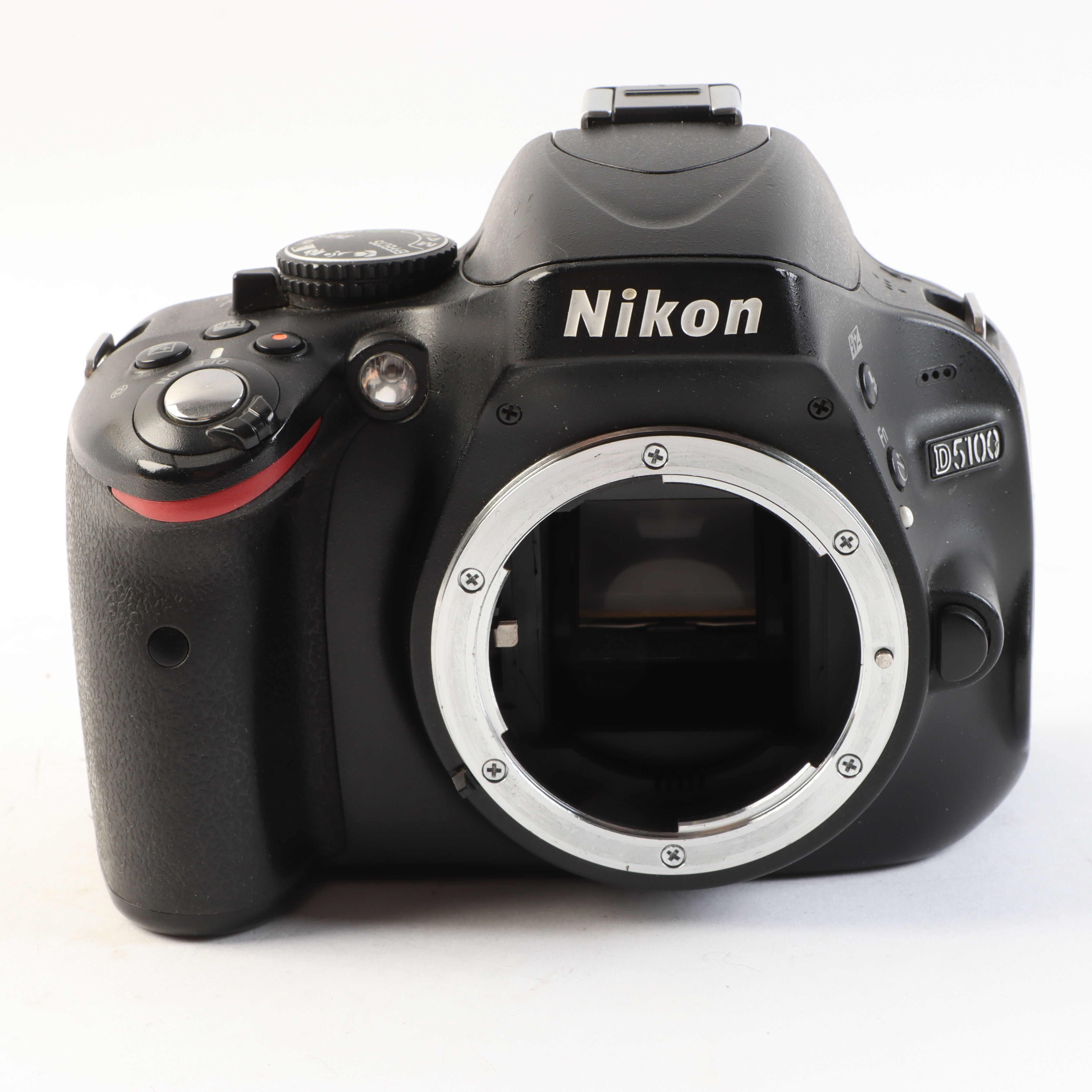 USED Nikon D5100 Digital SLR Camera Body