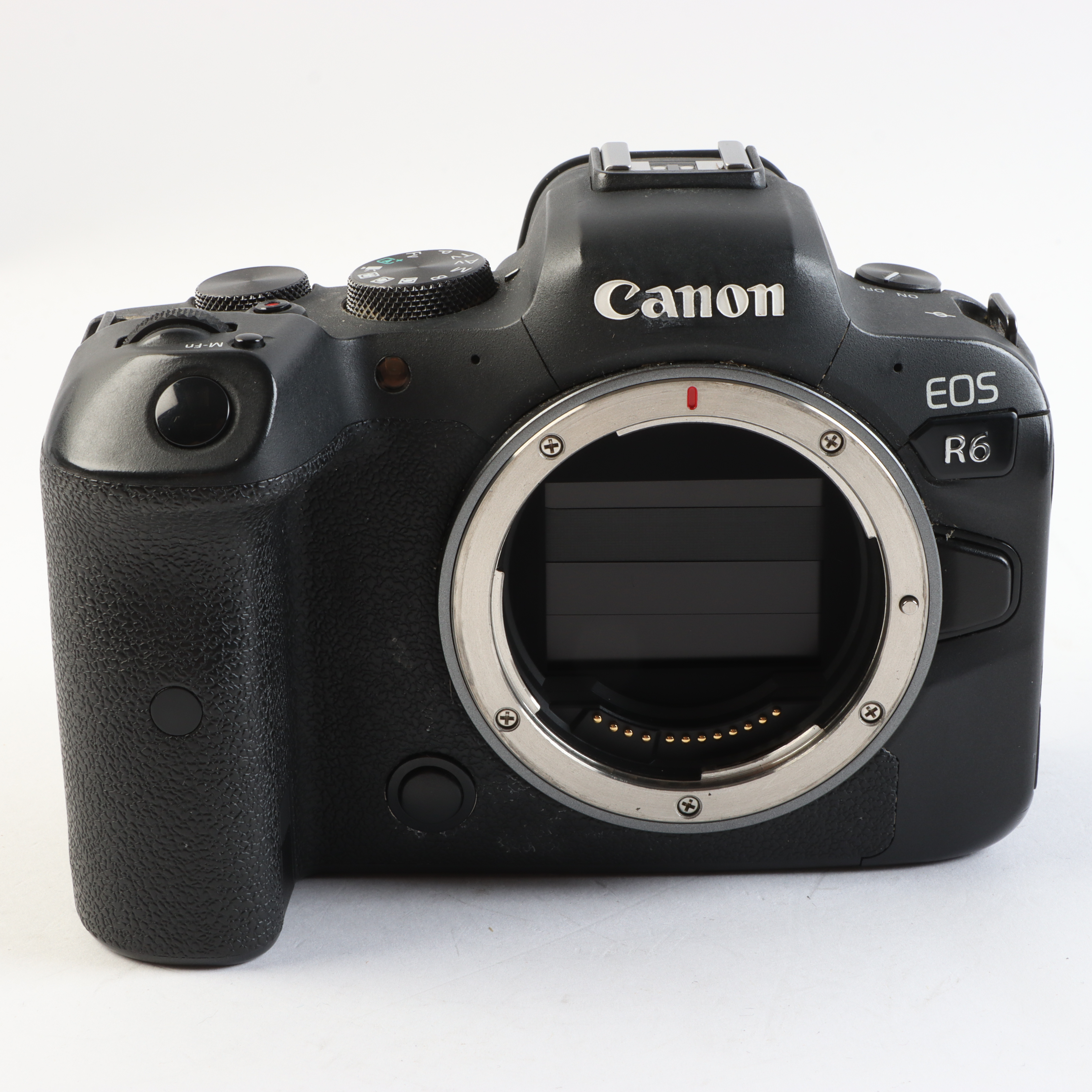 USED Canon EOS R6 Digital Camera Body