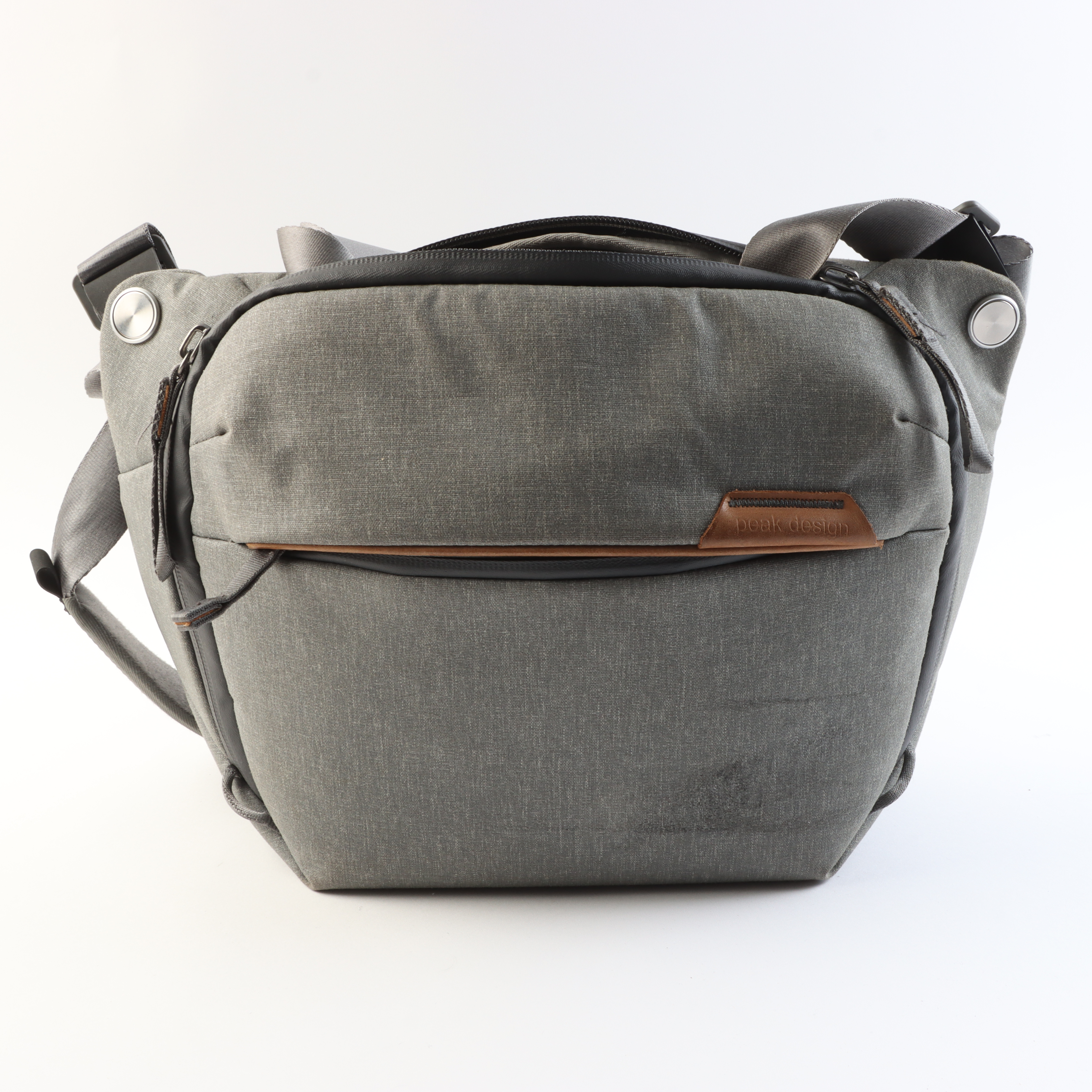 USED Peak Design Everyday Sling 6L v2 - Ash