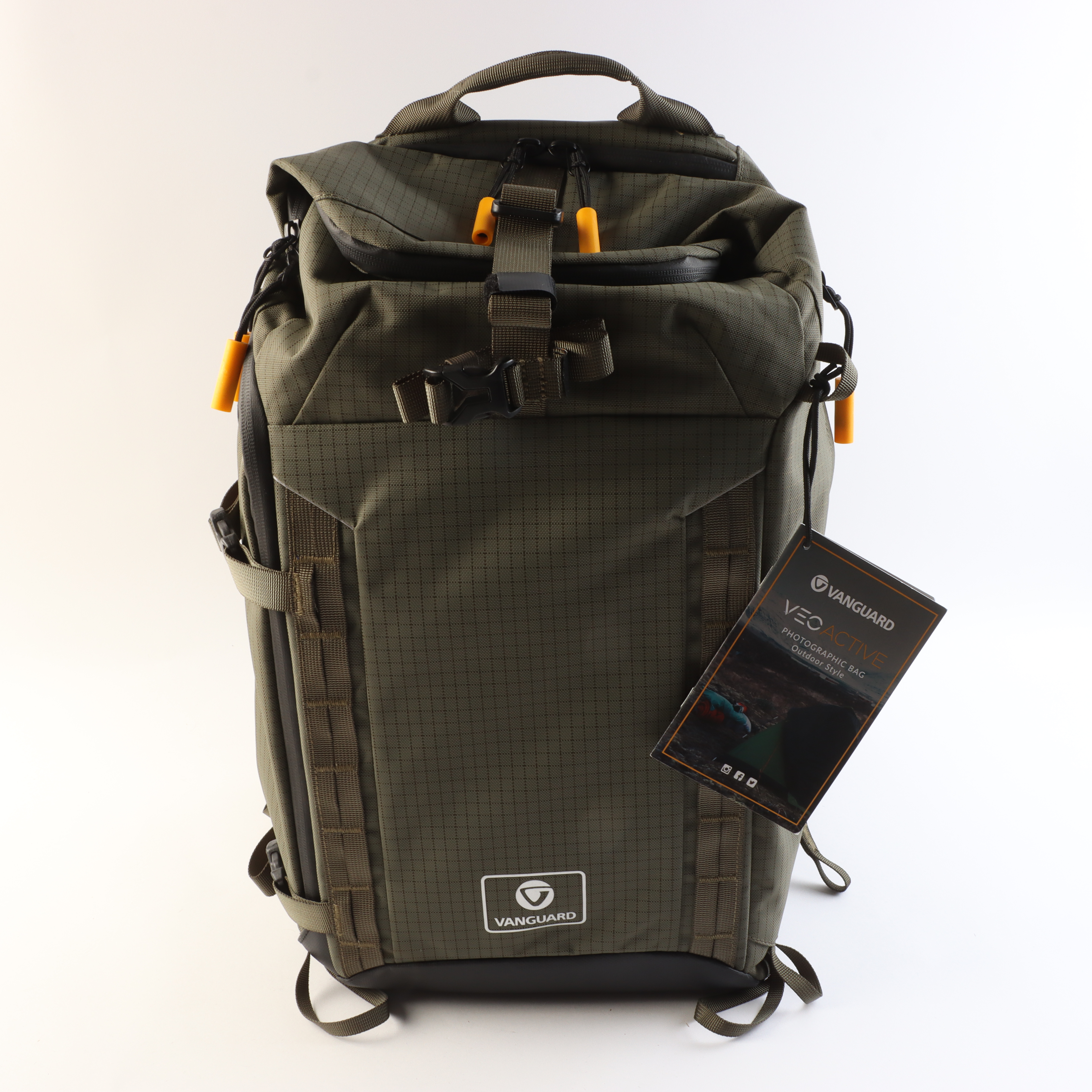 USED Vanguard VEO Active 46 Trekking Backpack - Green