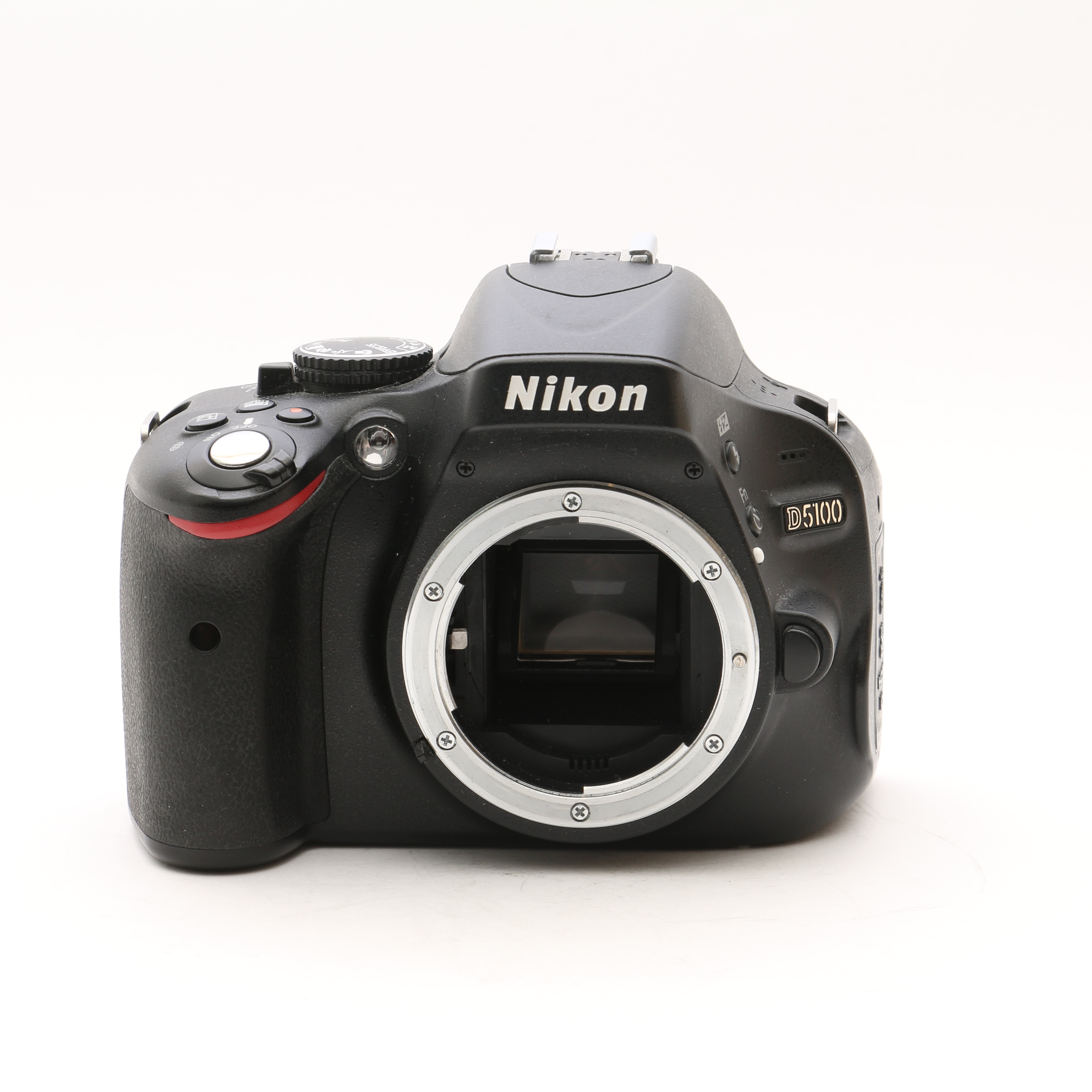 USED Nikon D5100 Digital SLR Camera Body