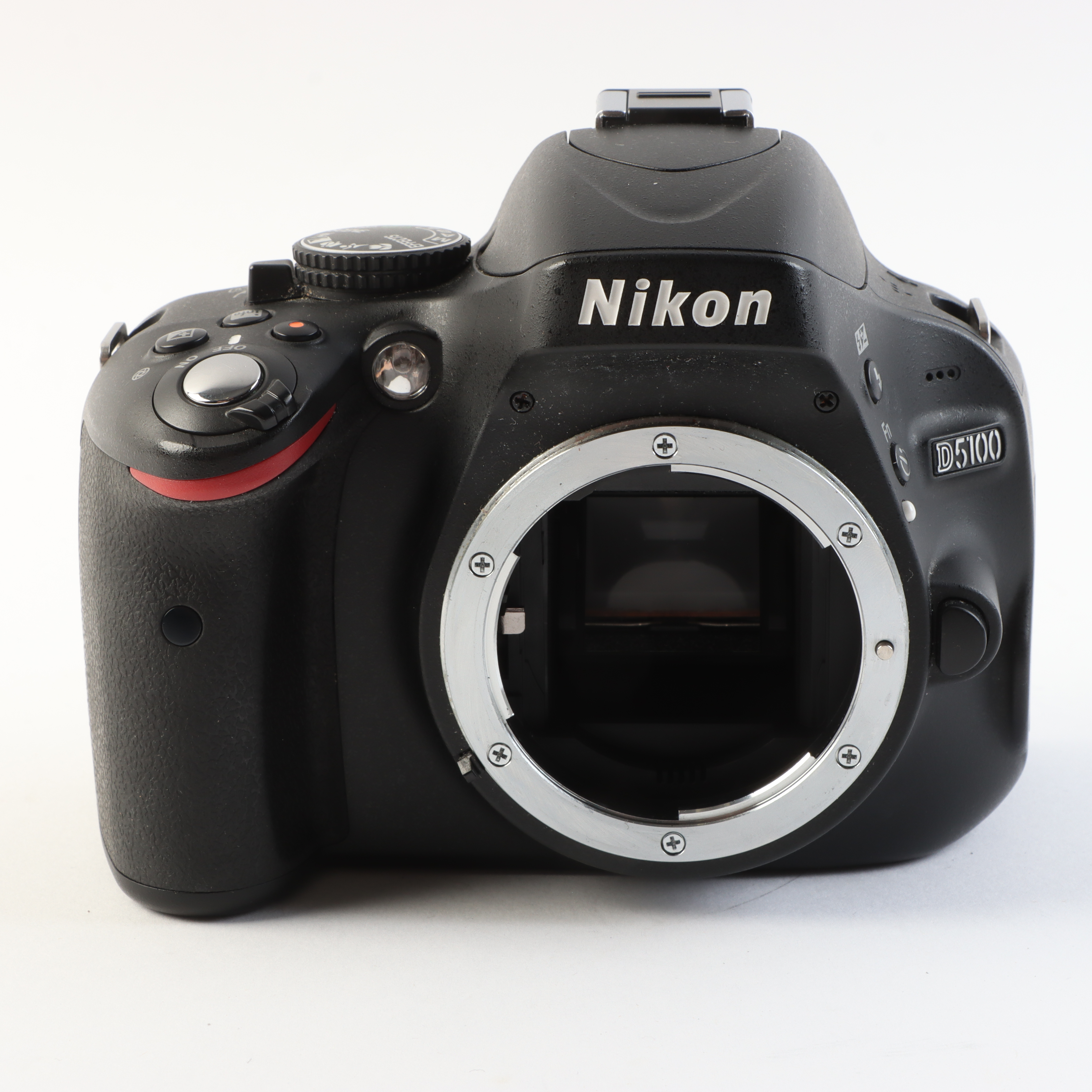 USED Nikon D5100 Digital SLR Camera Body