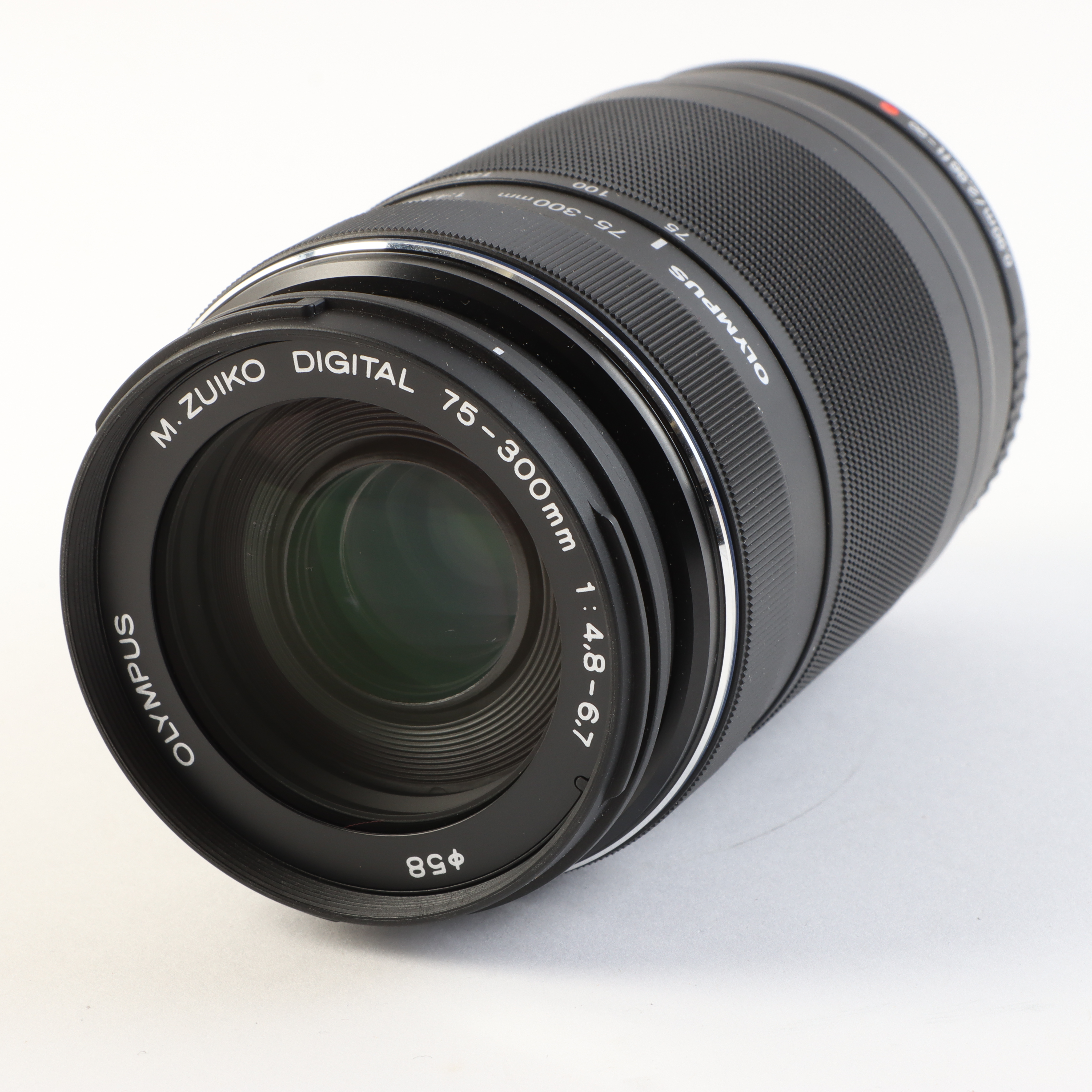 USED Olympus M.Zuiko Digital ED 75-300mm f4.8-6.7 II Lens