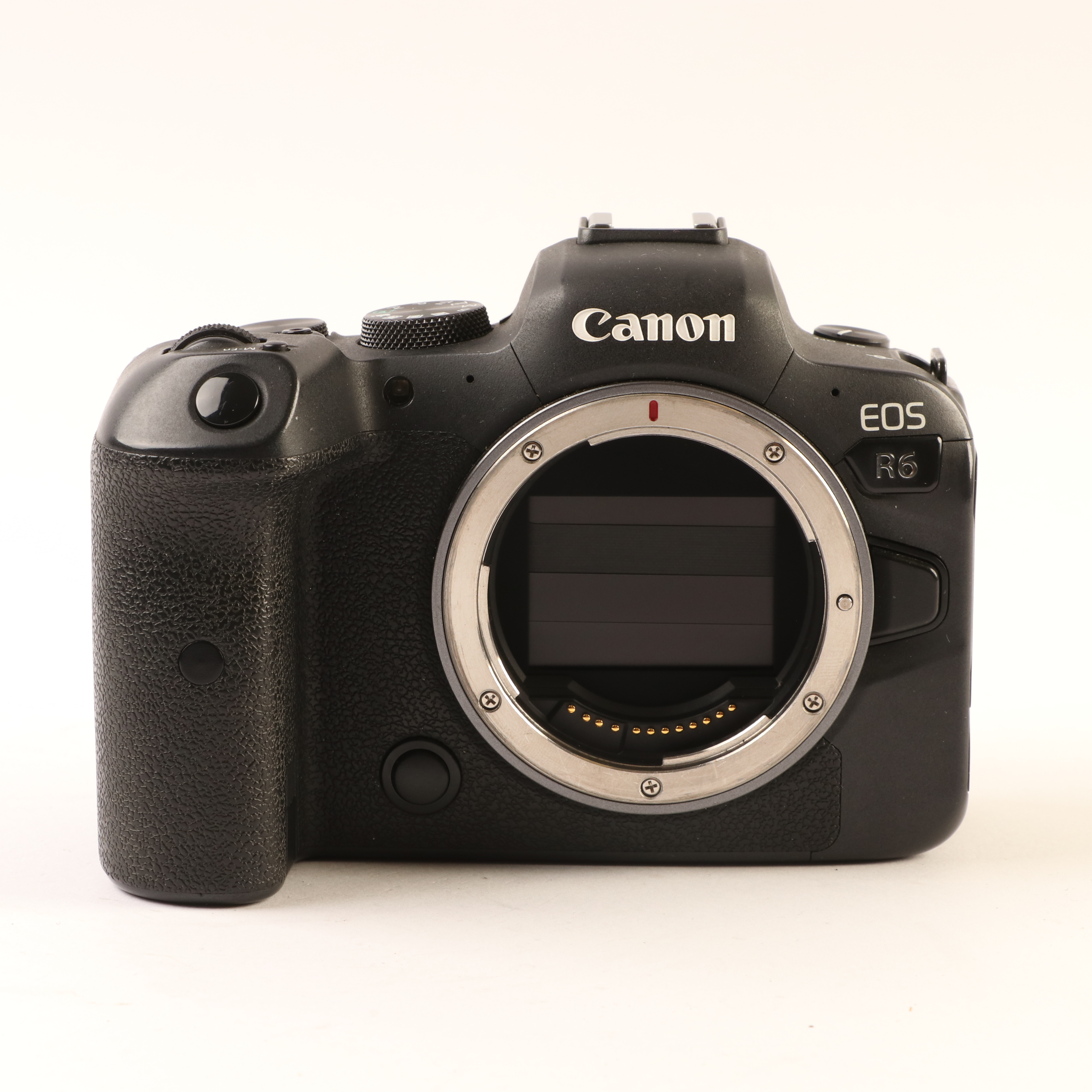 USED Canon EOS R6 Digital Camera Body