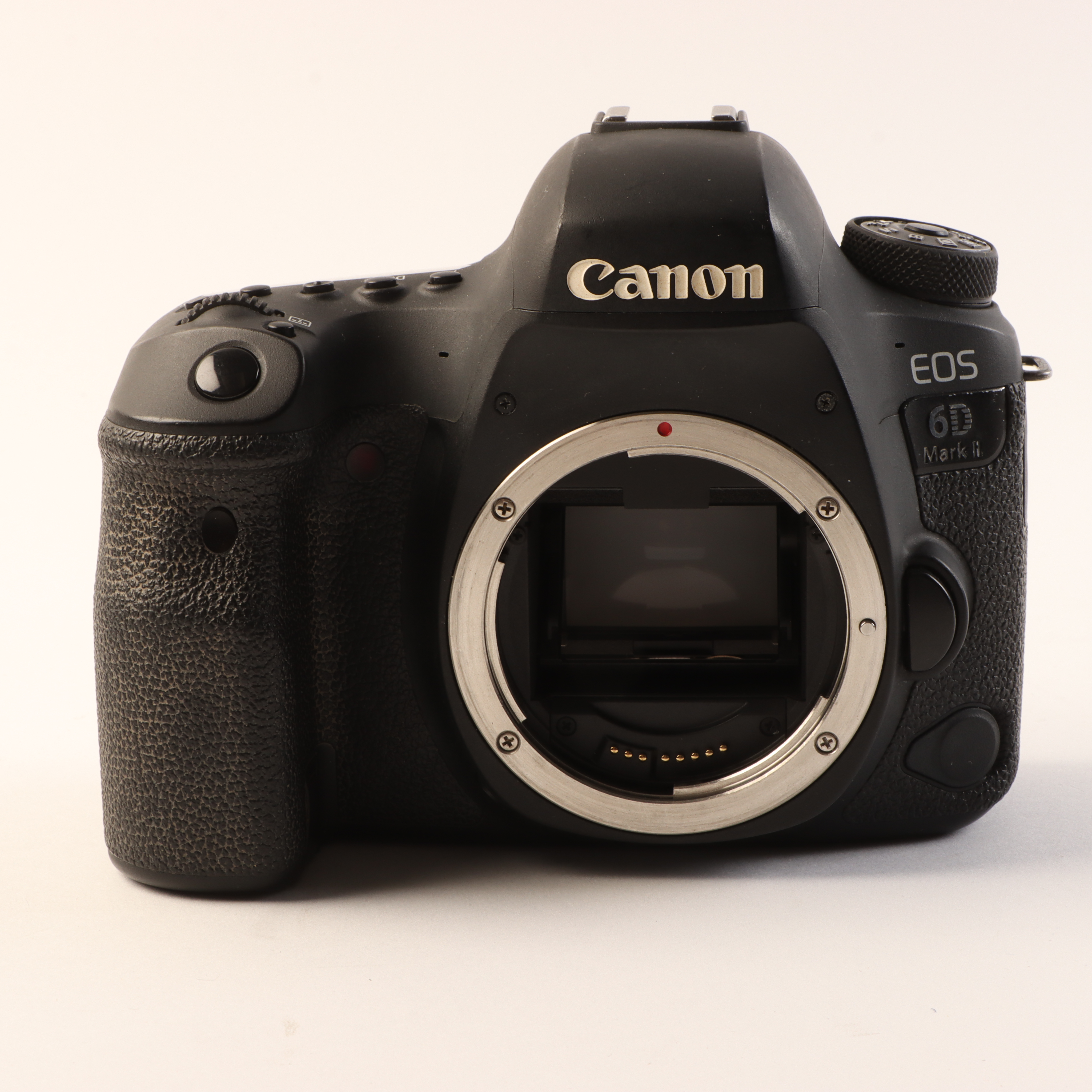USED Canon EOS 6D Mark II Digital SLR Camera Body