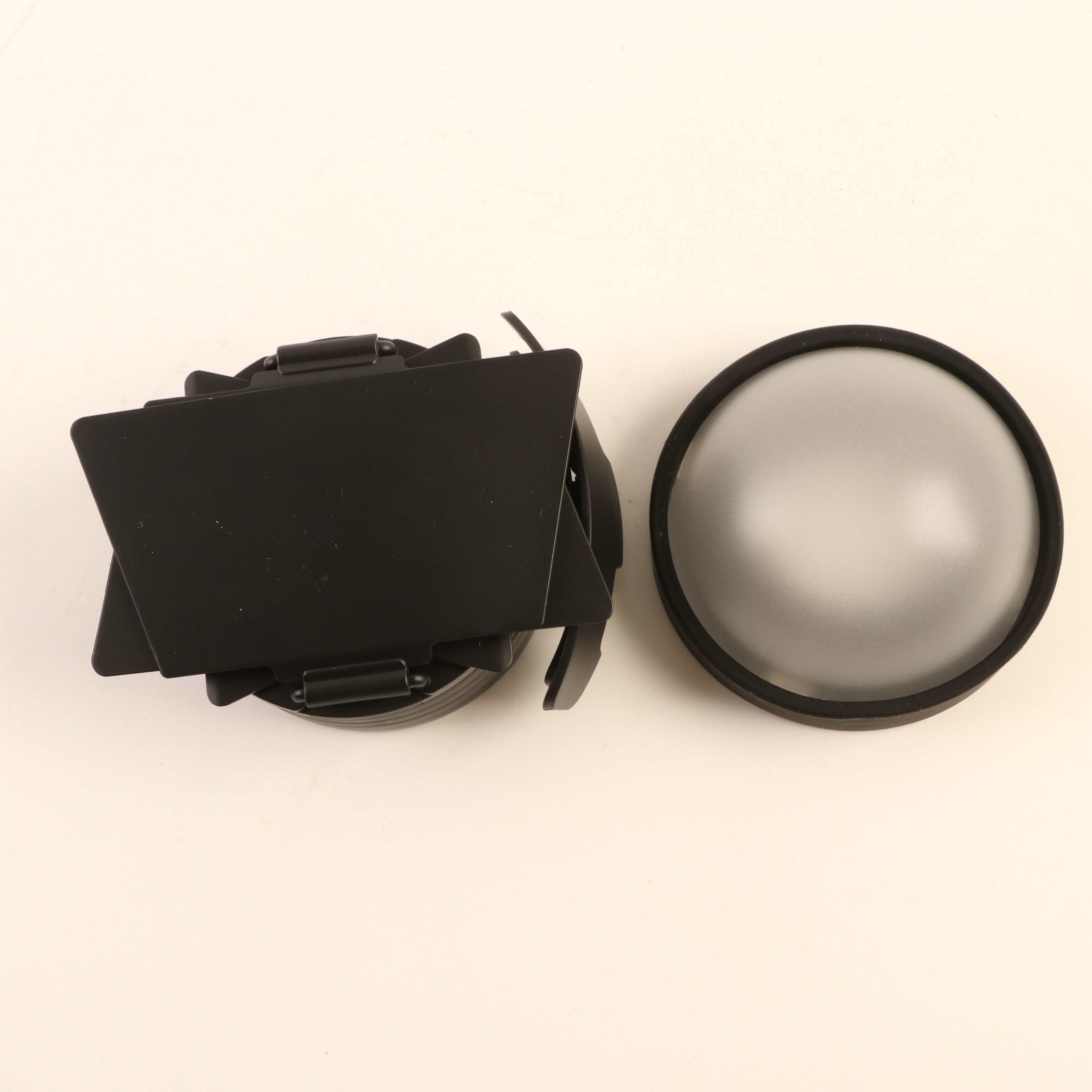 USED Godox AK-R1 accessory kit round for AD200 Pro