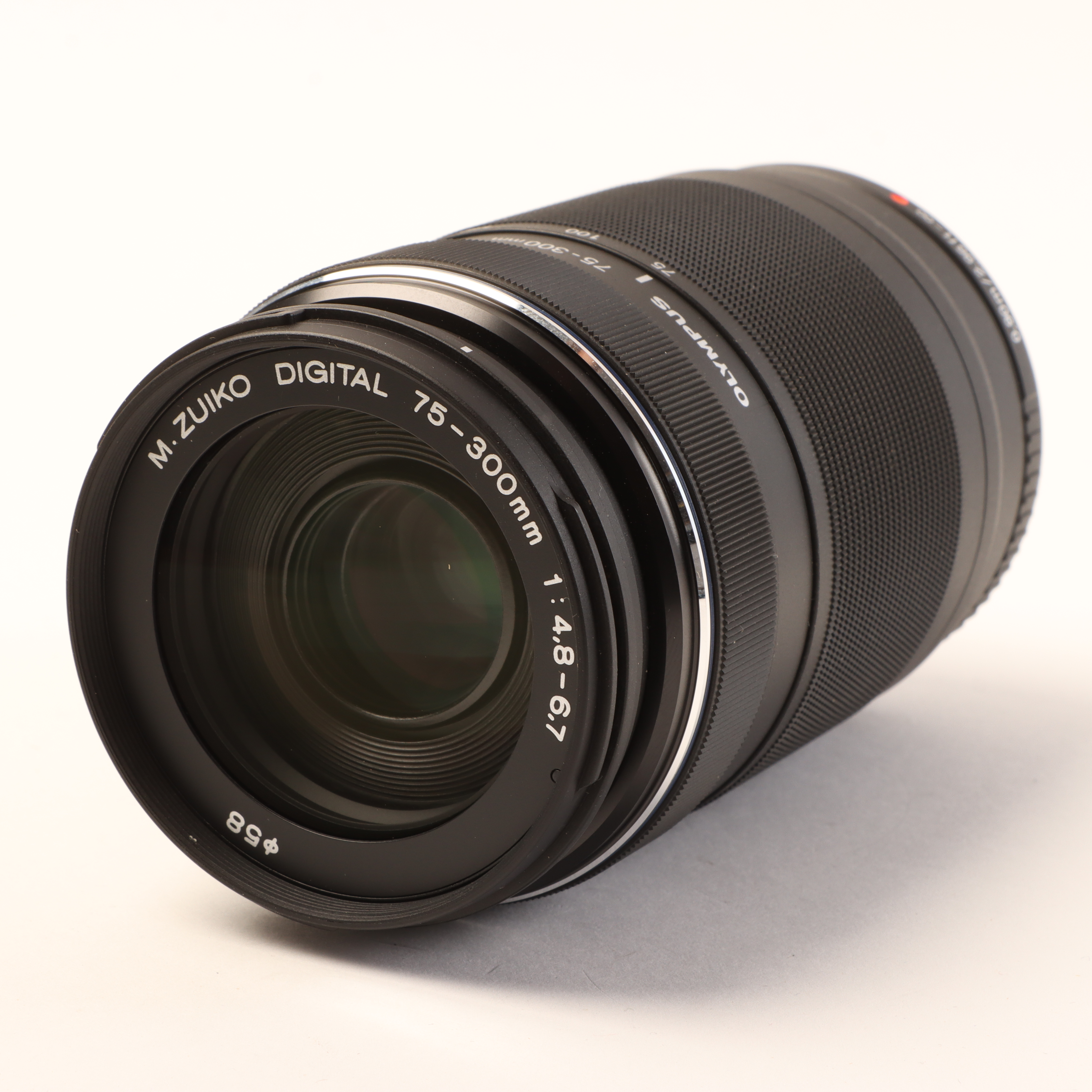 USED Olympus M.Zuiko Digital ED 75-300mm f4.8-6.7 II Lens