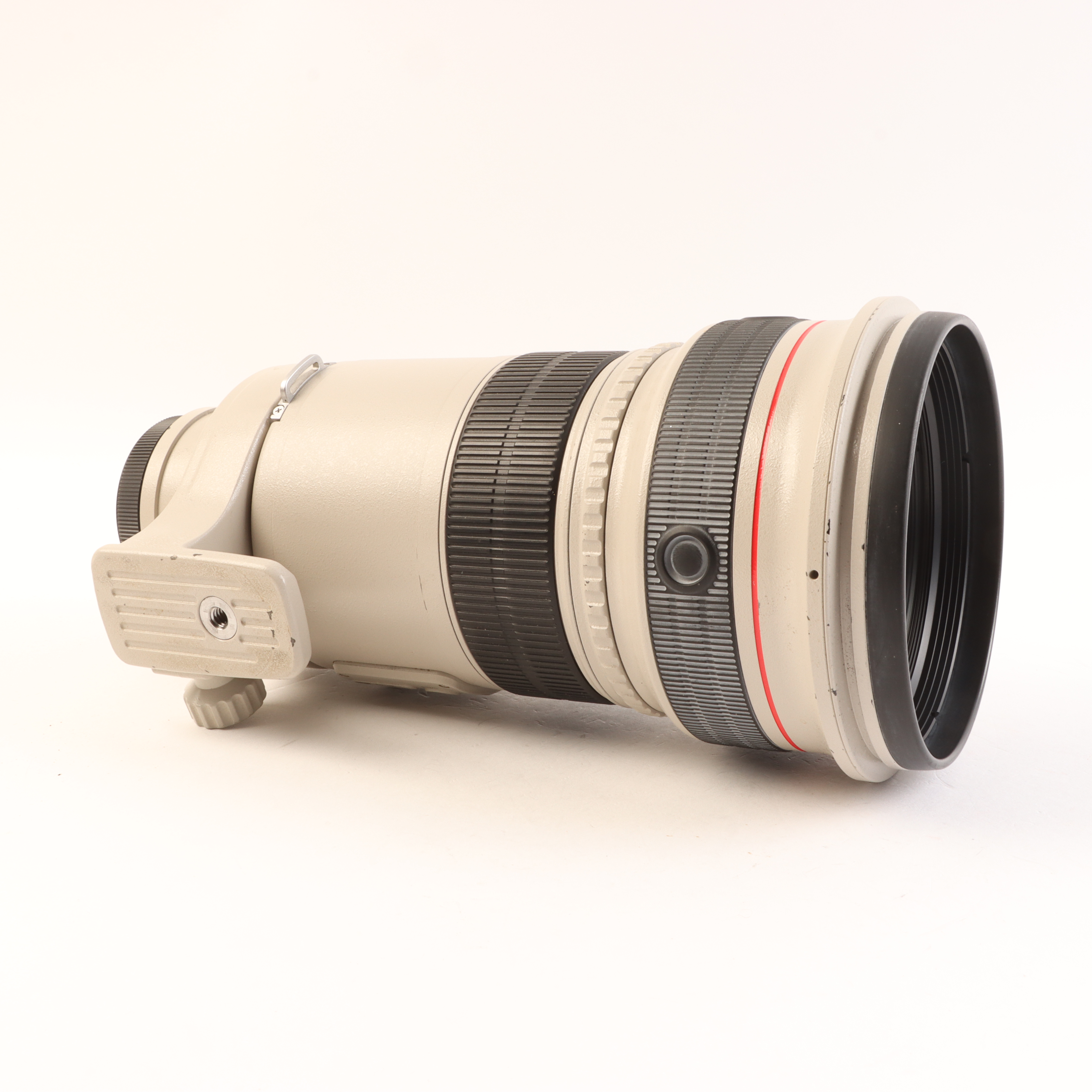 USED Canon EF 300mm f2.8 L IS USM Lens | Wex Photo Video