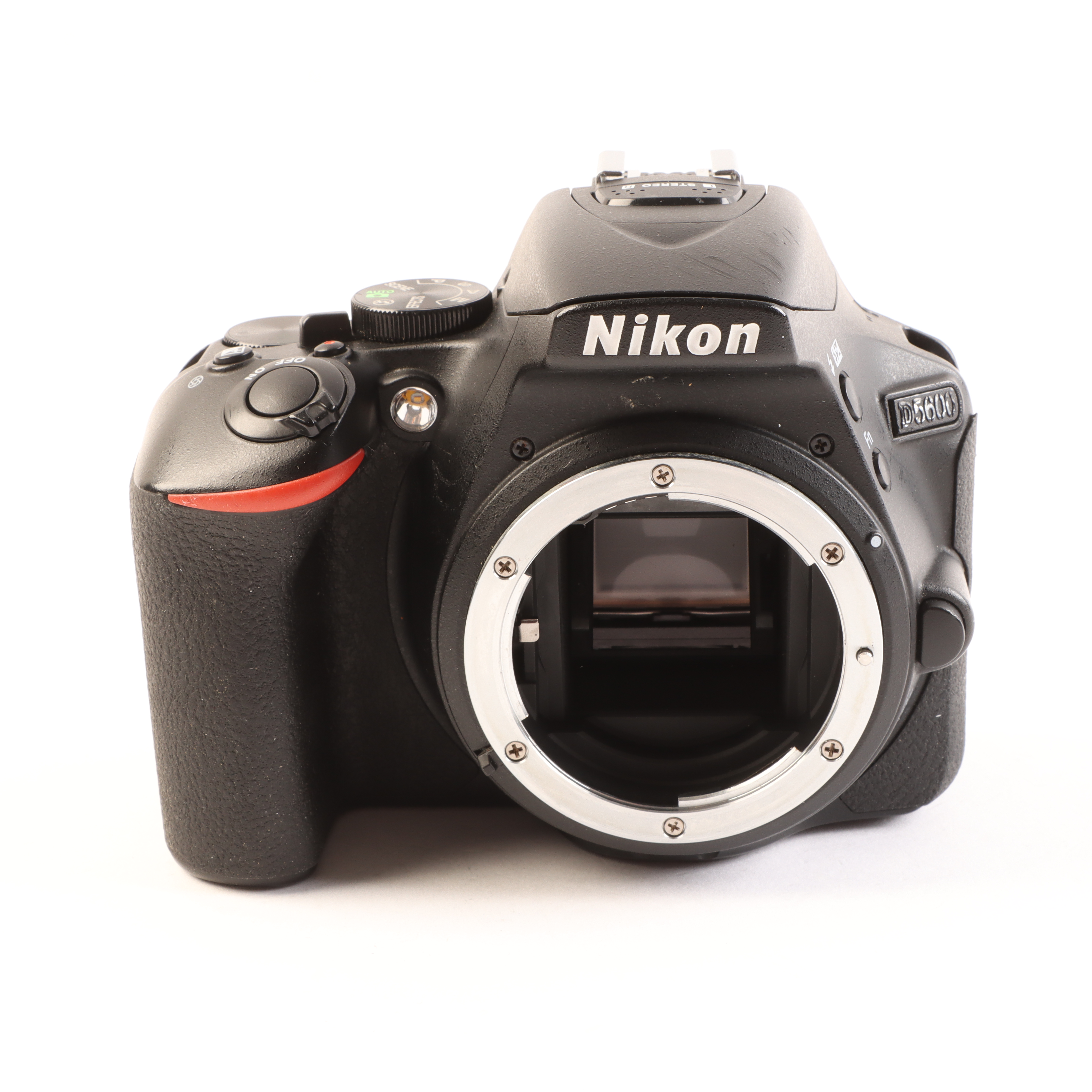 USED Nikon D5600 Digital SLR Camera Body