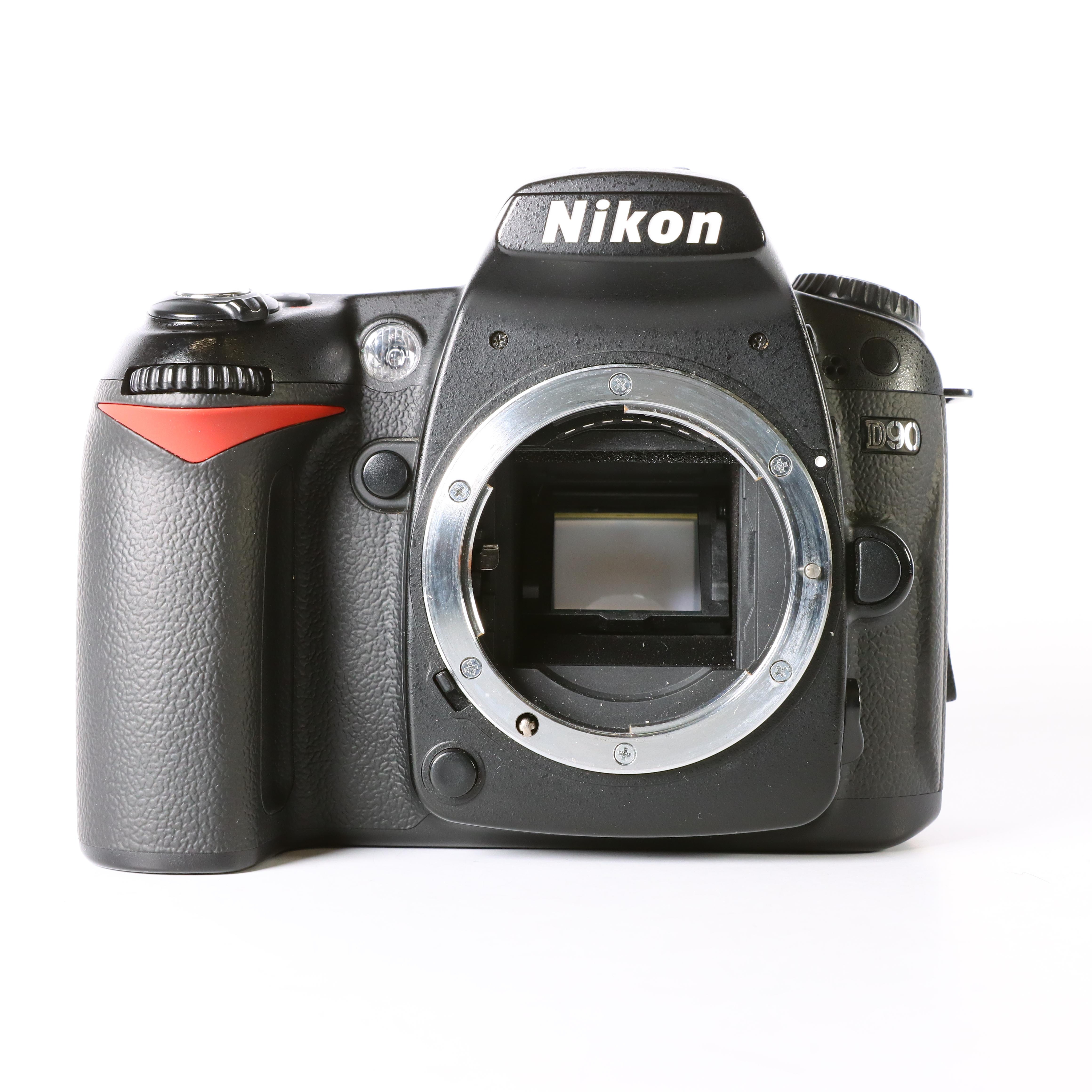 USED Nikon D90 Digital SLR Camera Body