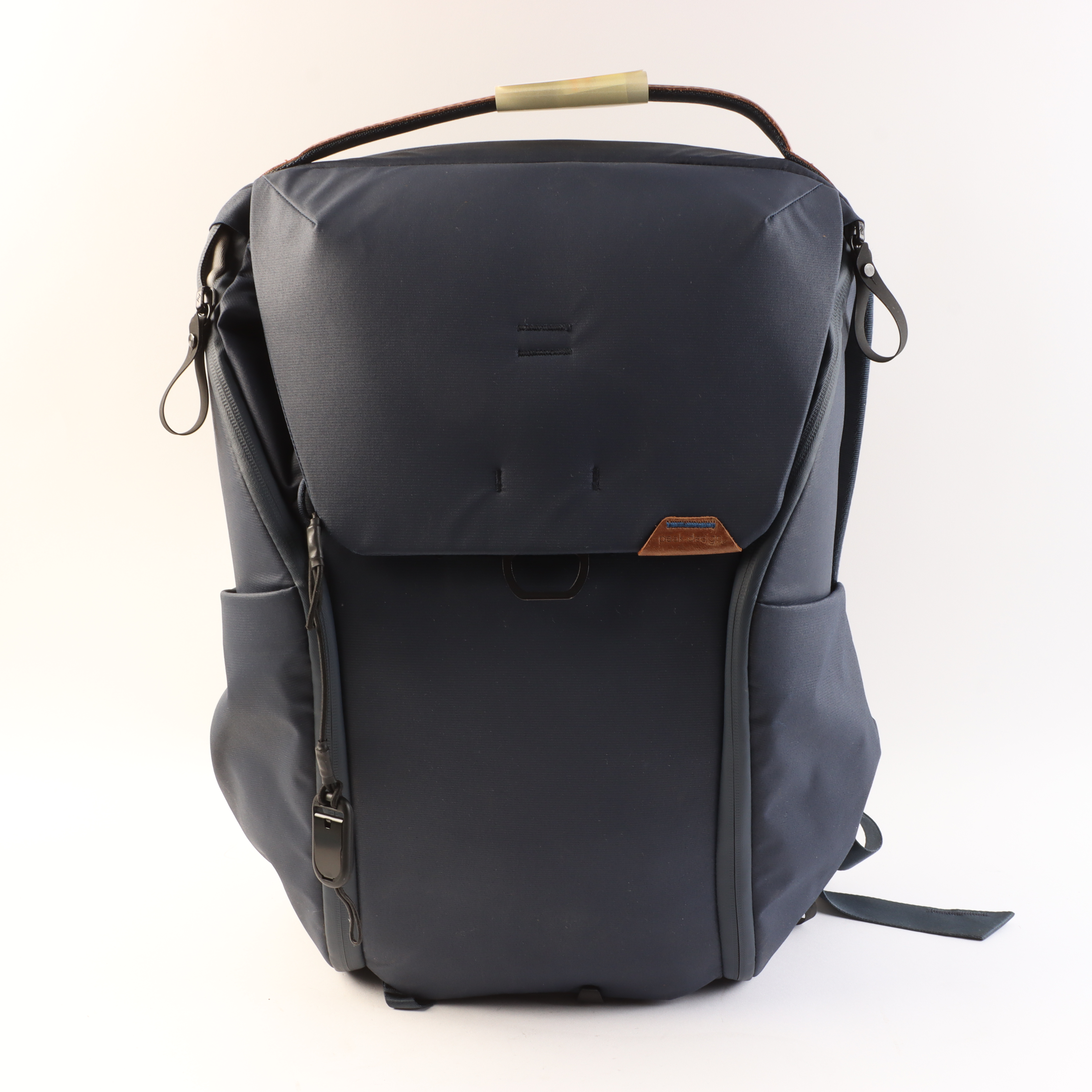 USED Peak Design Everyday Backpack 30L v2 - Midnight