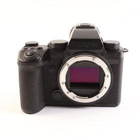 USED Panasonic Lumix S5 IIX Digital Camera Body