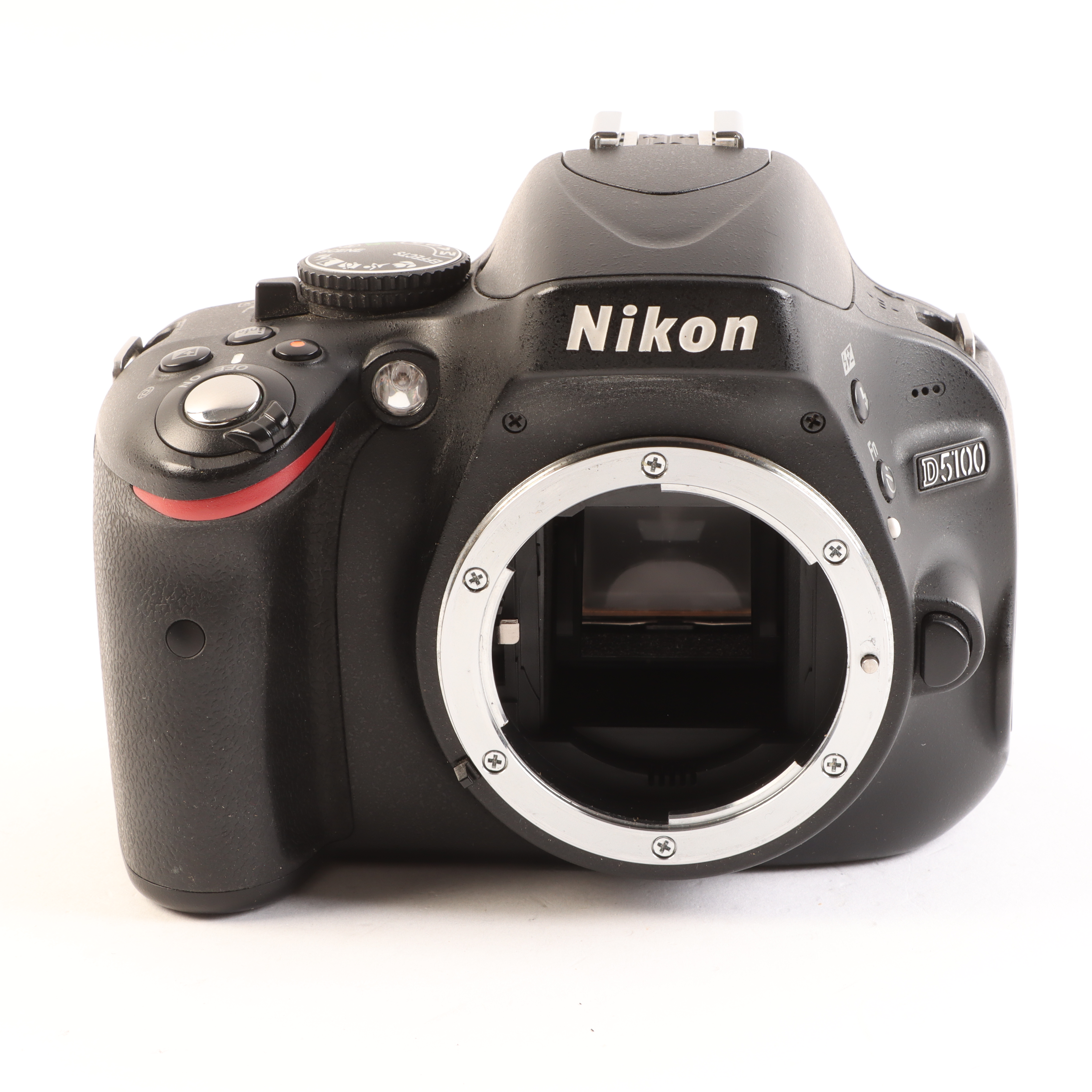 USED Nikon D5100 Digital SLR Camera Body