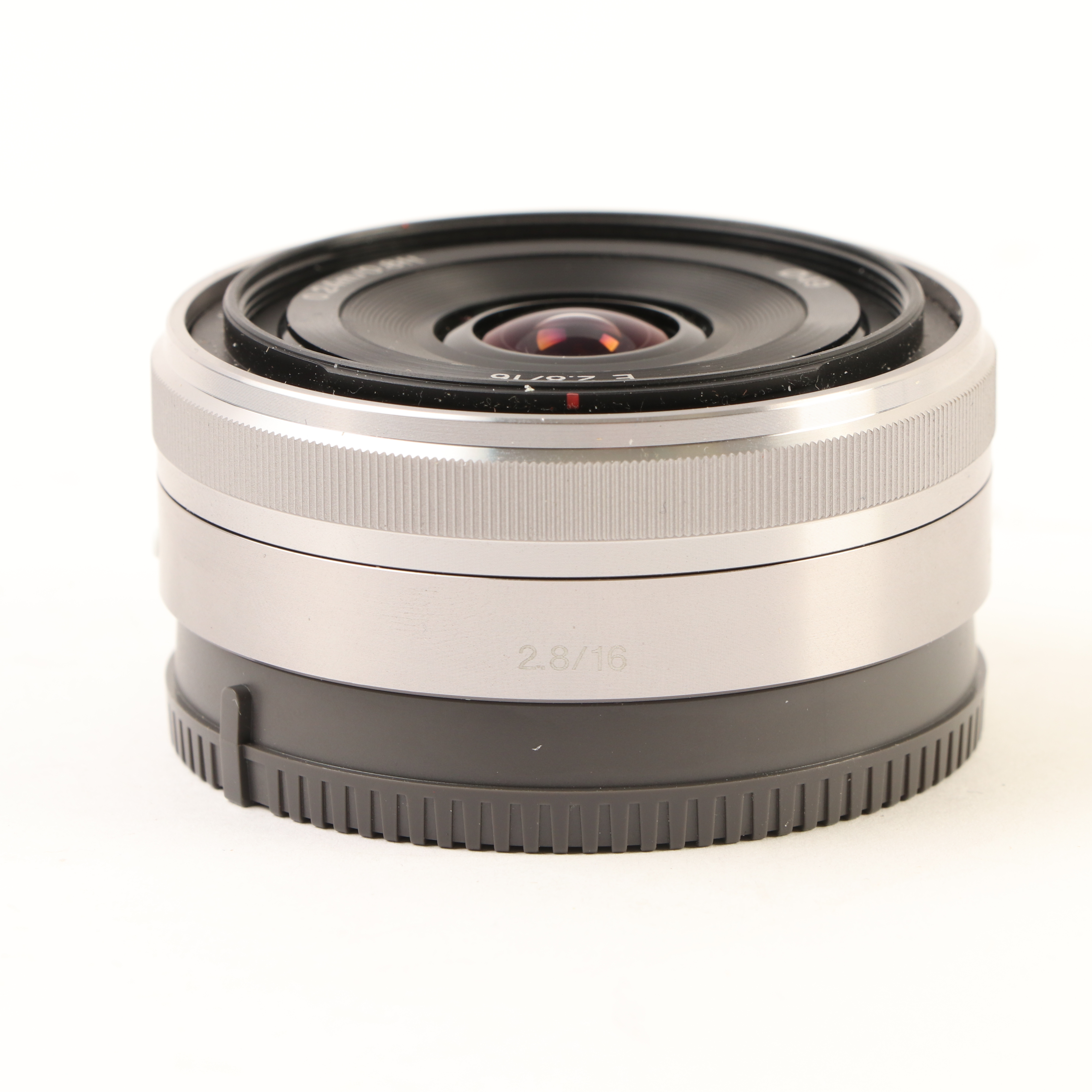 USED Sony E 16mm f2.8 Pancake Lens
