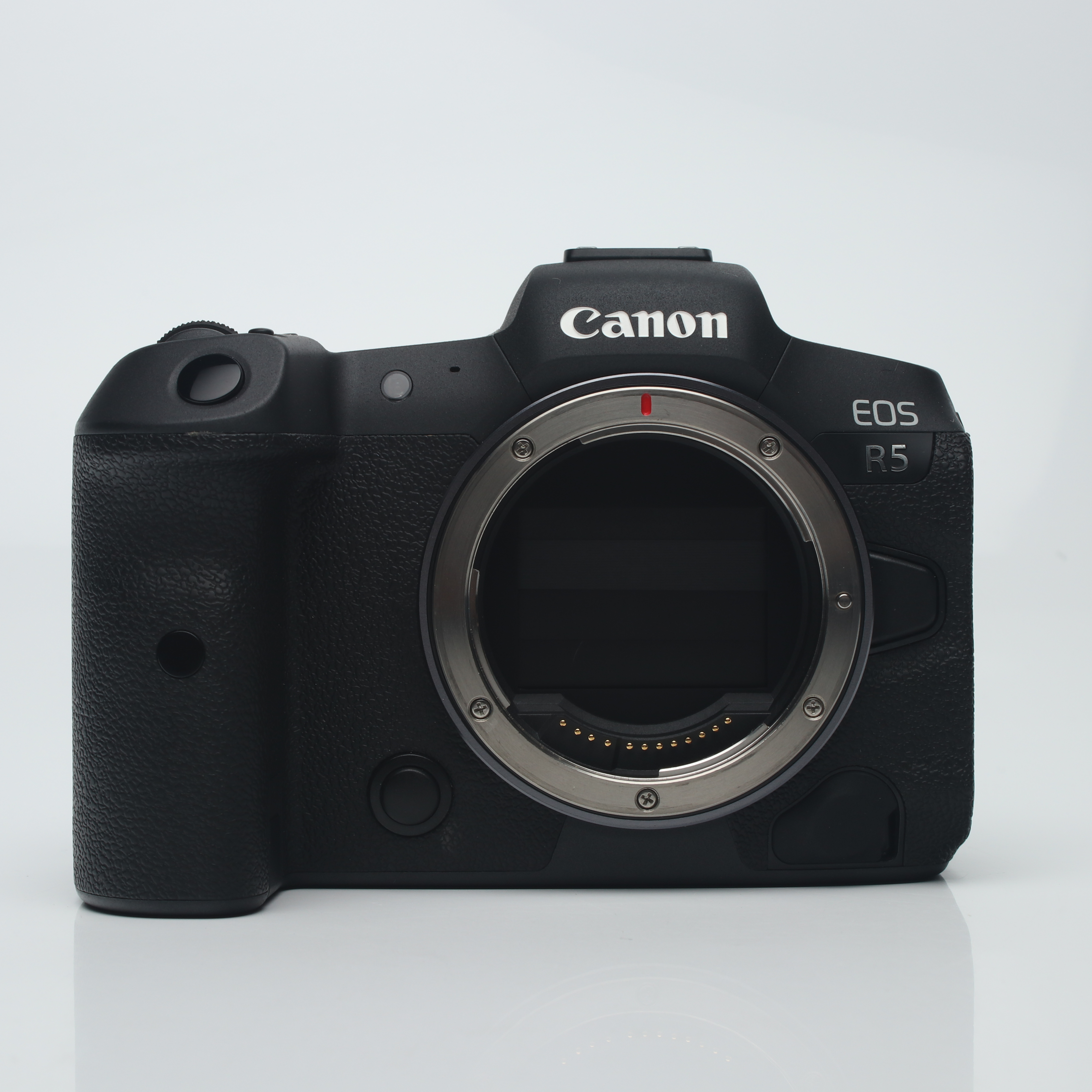 USED Canon EOS R5 Digital Camera Body