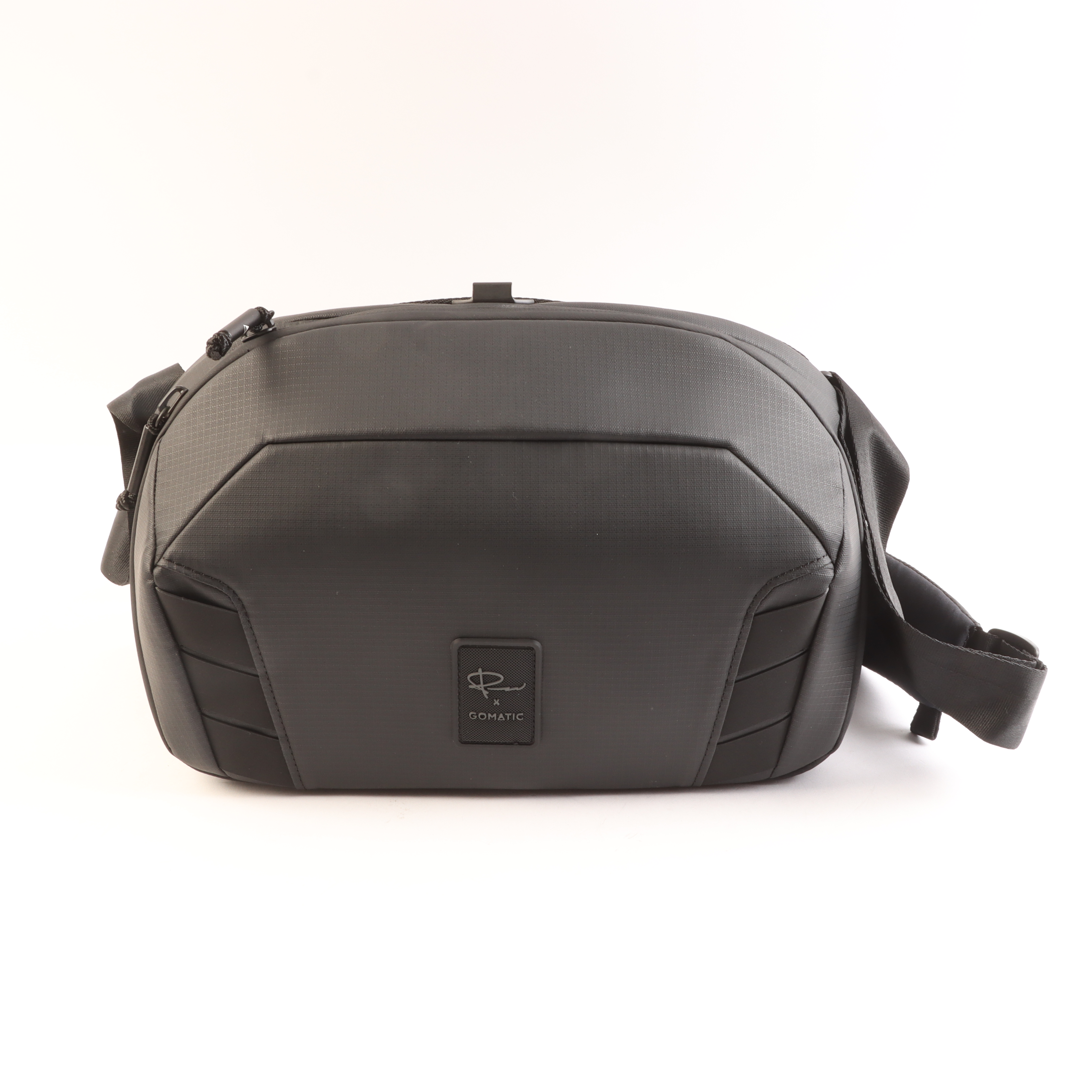 USED Gomatic McKinnon Sling Bag 8L