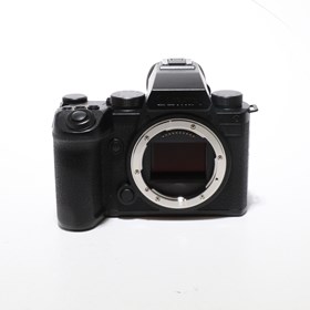 USED Panasonic Lumix S5 IIX Digital Camera Body