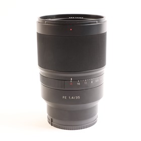 USED Sony FE 35mm f1.4 Distagon T* ZA Lens