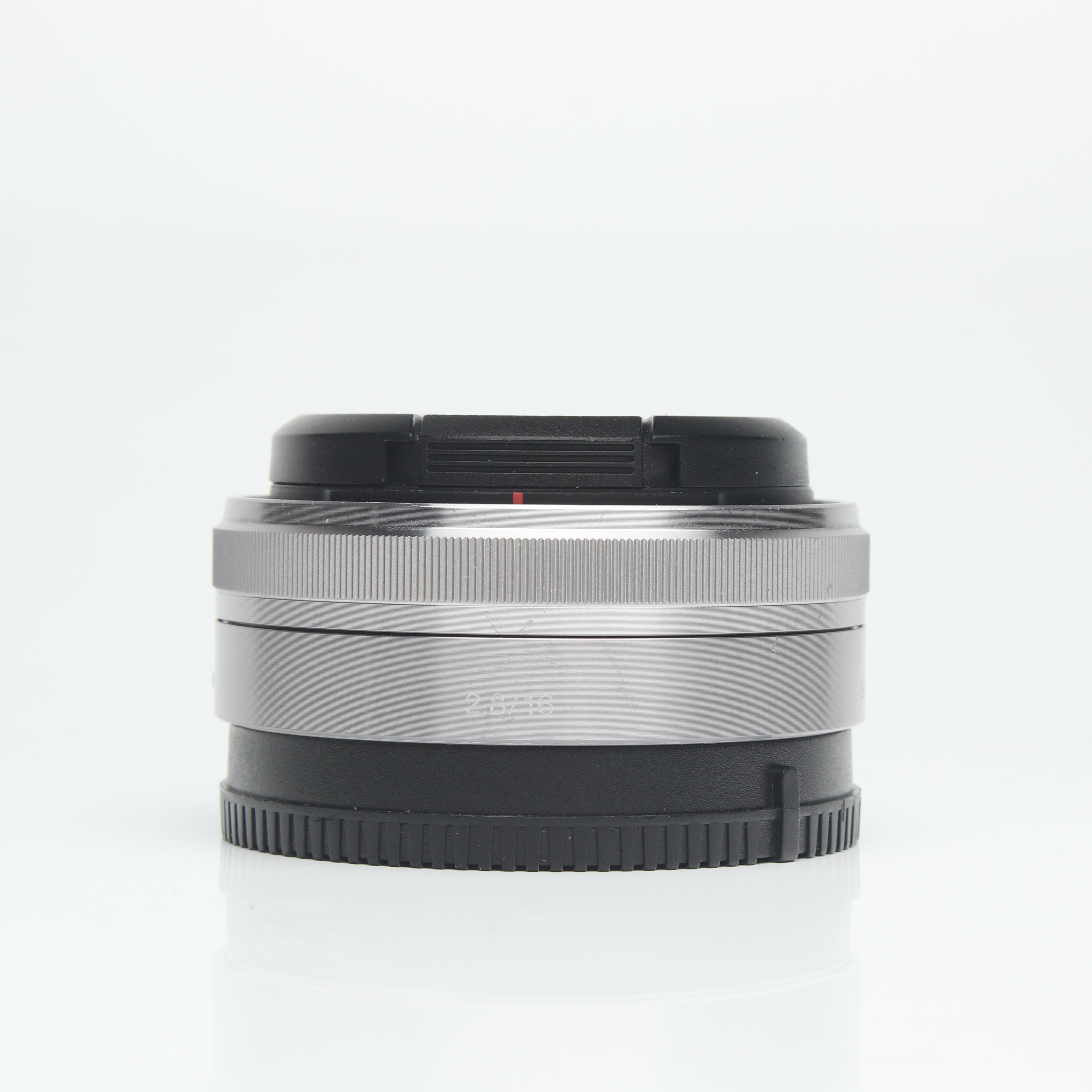 USED Sony E 16mm f2.8 Pancake Lens