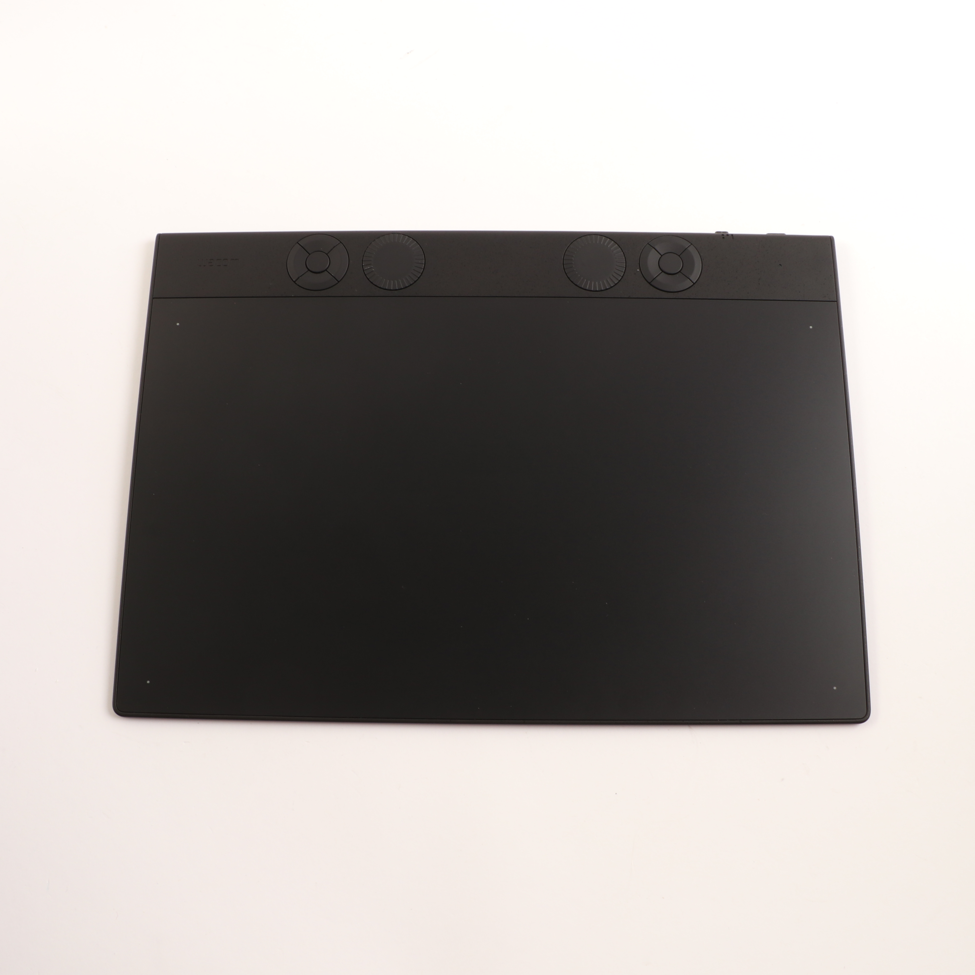 USED Wacom Intuos Pro Medium (2025)