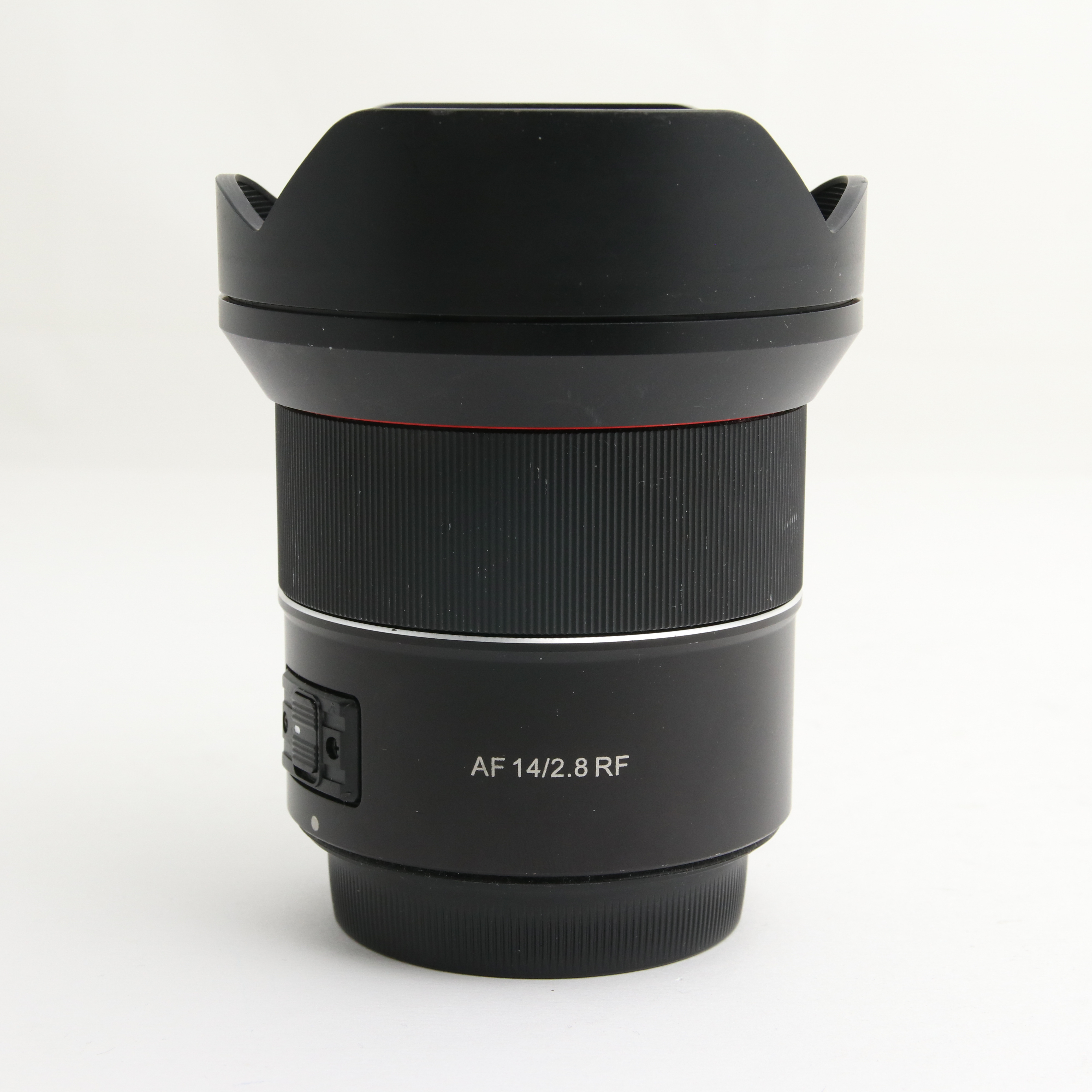 USED Samyang AF 14mm f2.8 Lens - Canon RF Fit