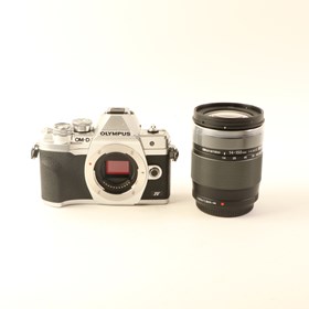 USED Olympus OM-D E-M10 Mark IV Digital Camera with 14-150mm Lens - Silver